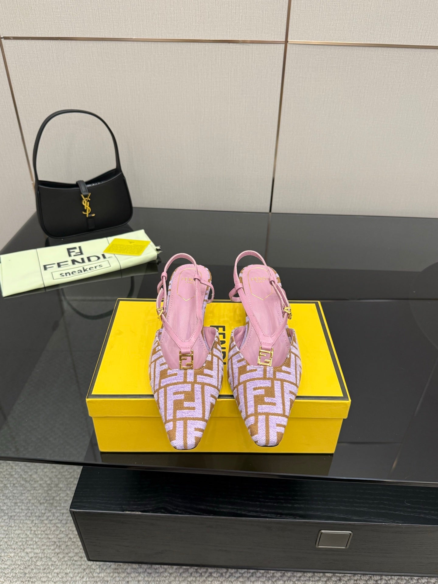 Luxury Shoes Fendi Ladies