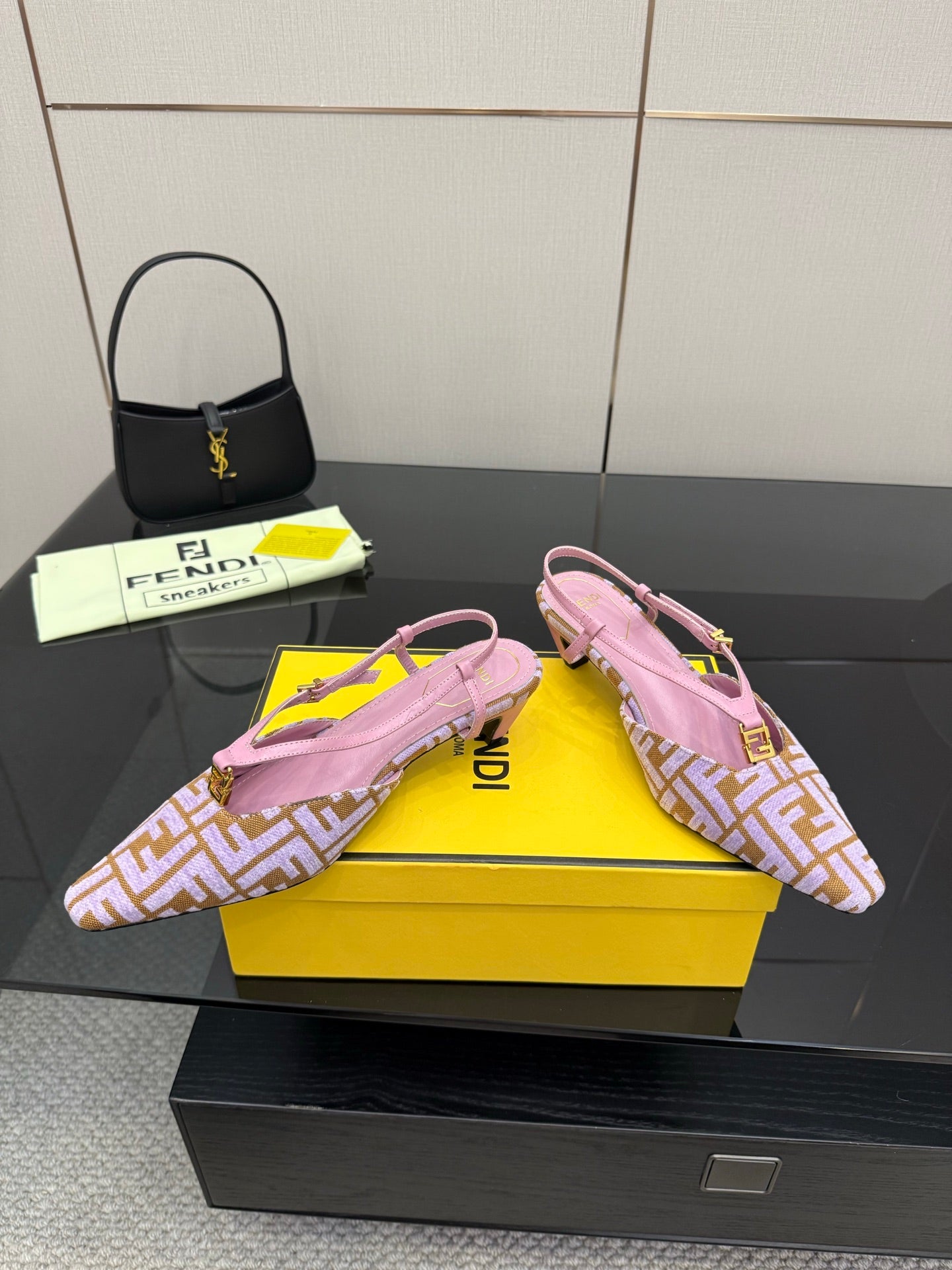 Luxury Shoes Fendi Ladies
