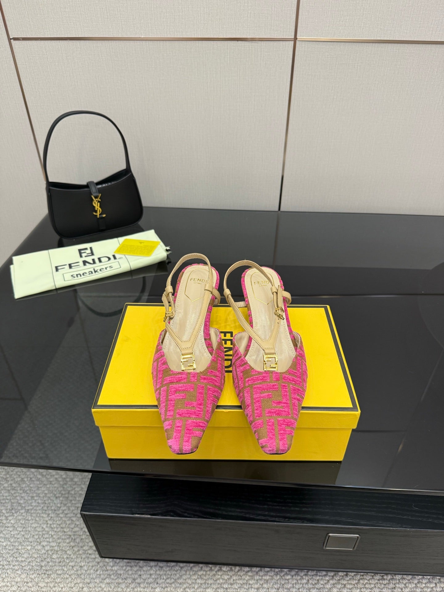 Luxury Shoes Fendi Ladies