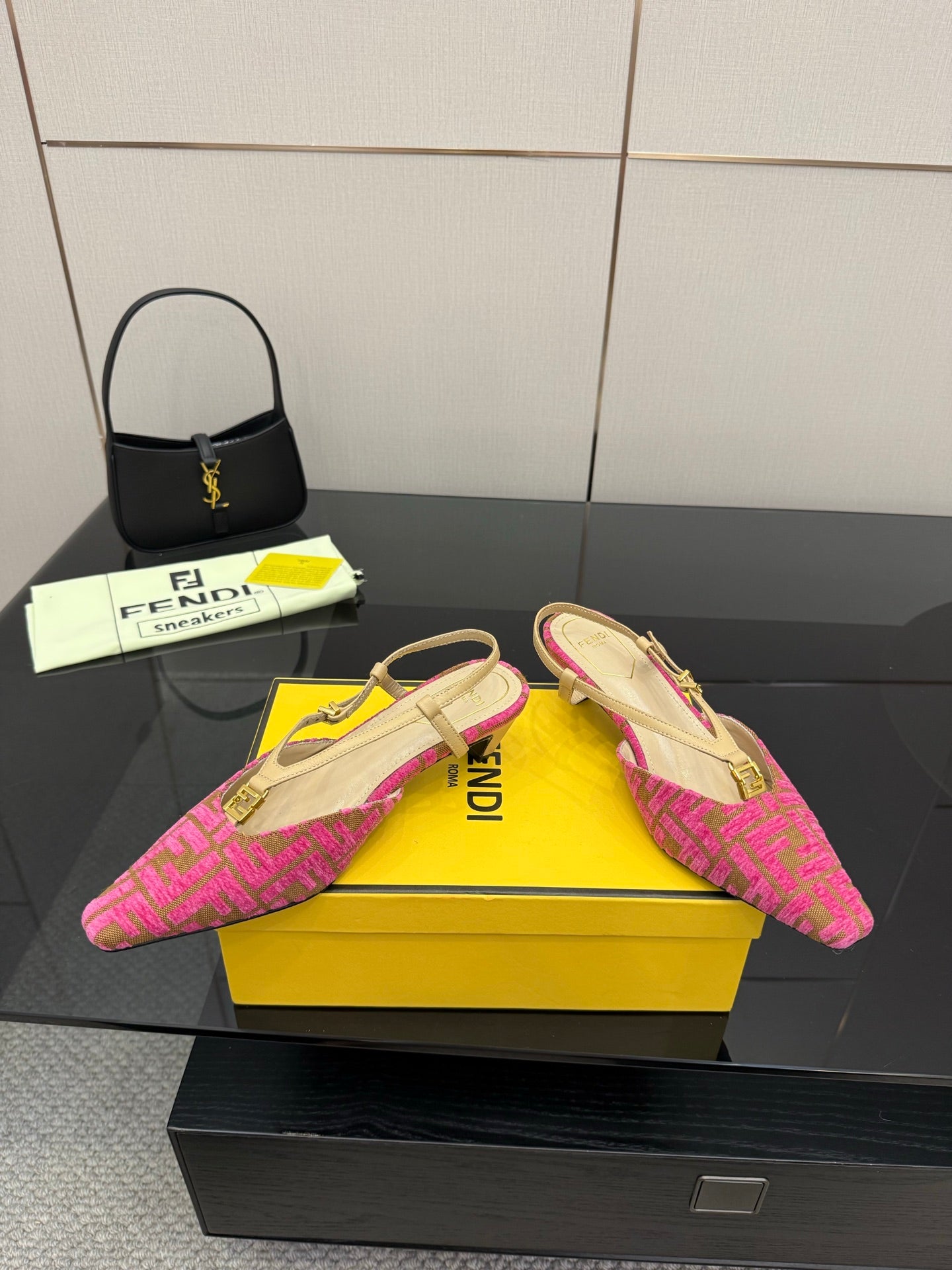Luxury Shoes Fendi Ladies