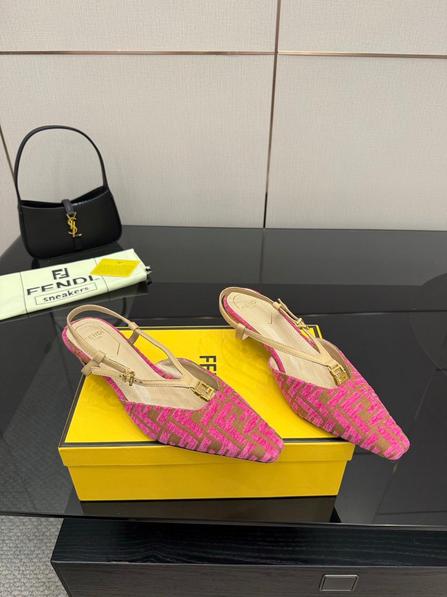 Luxury Shoes Fendi Ladies