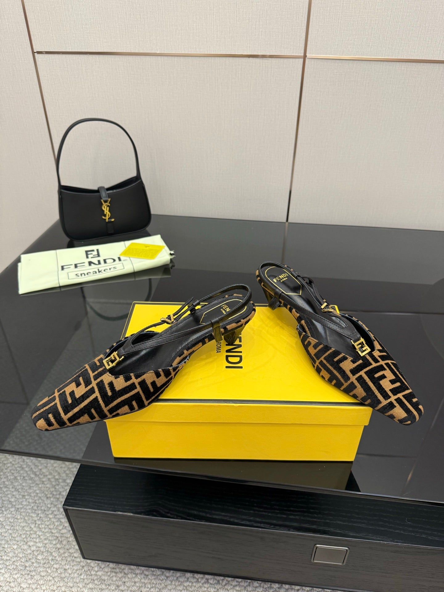 Luxury Shoes Fendi Ladies
