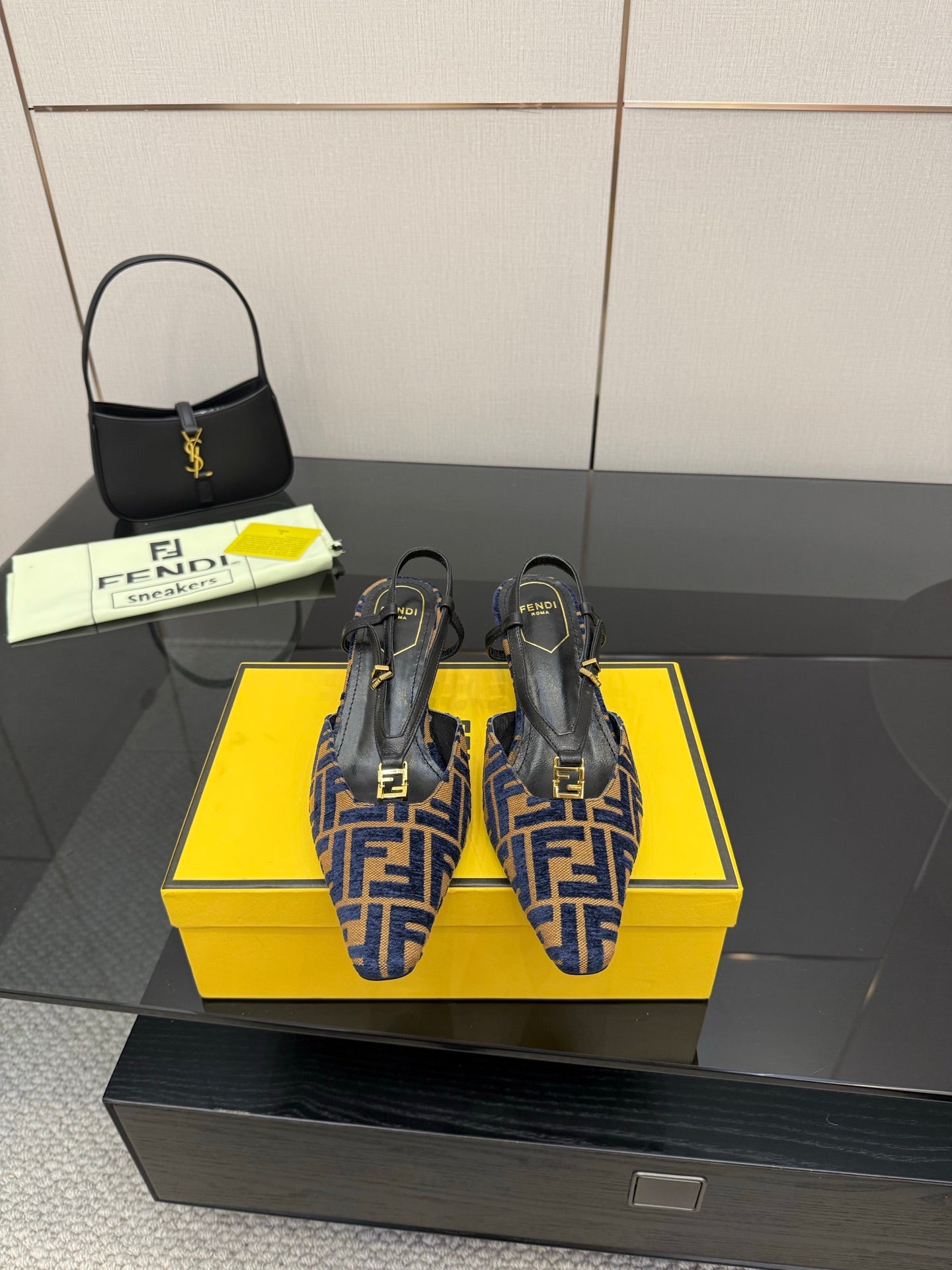 Luxury Shoes Fendi Ladies