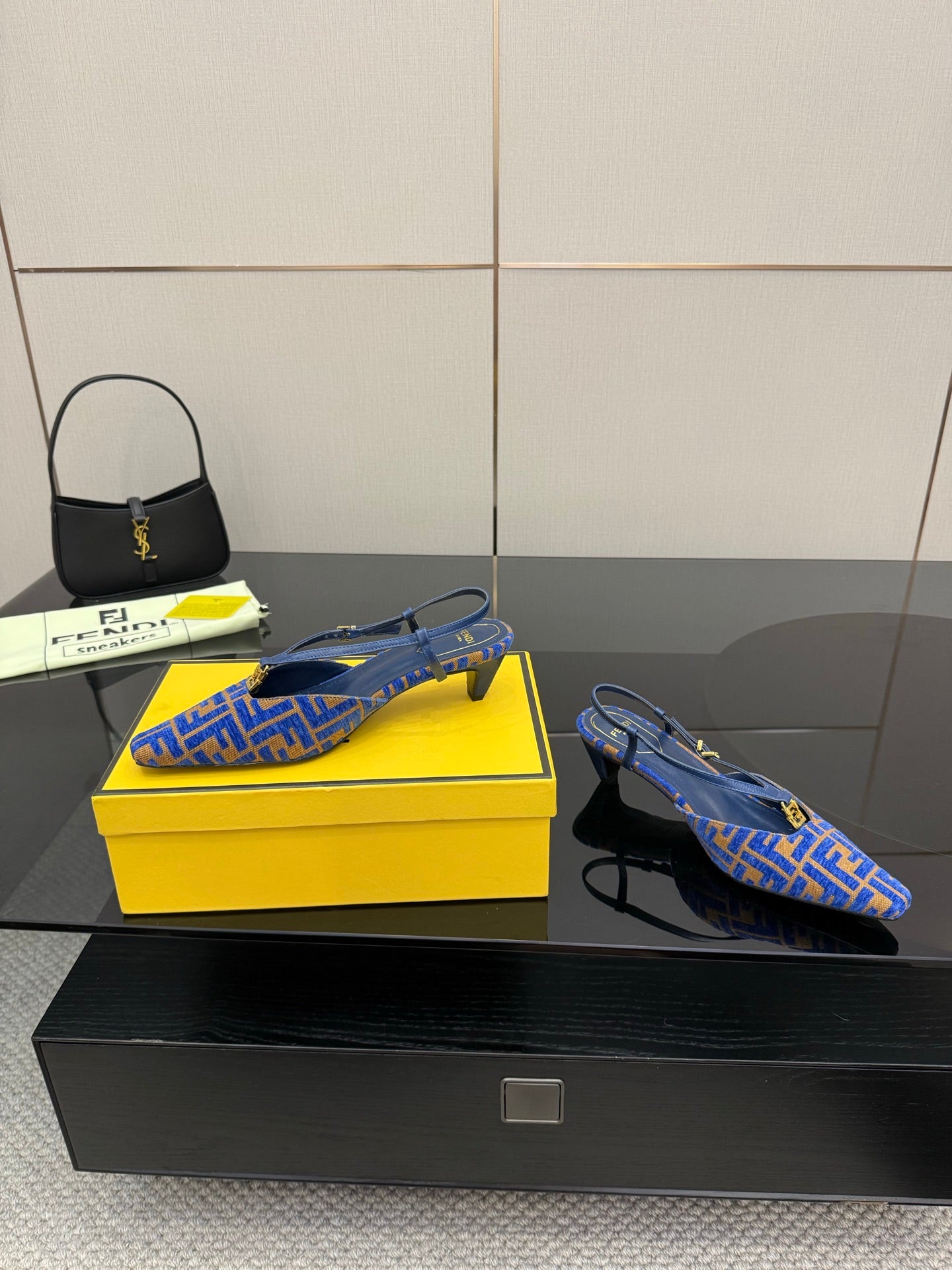 Luxury Shoes Fendi Ladies