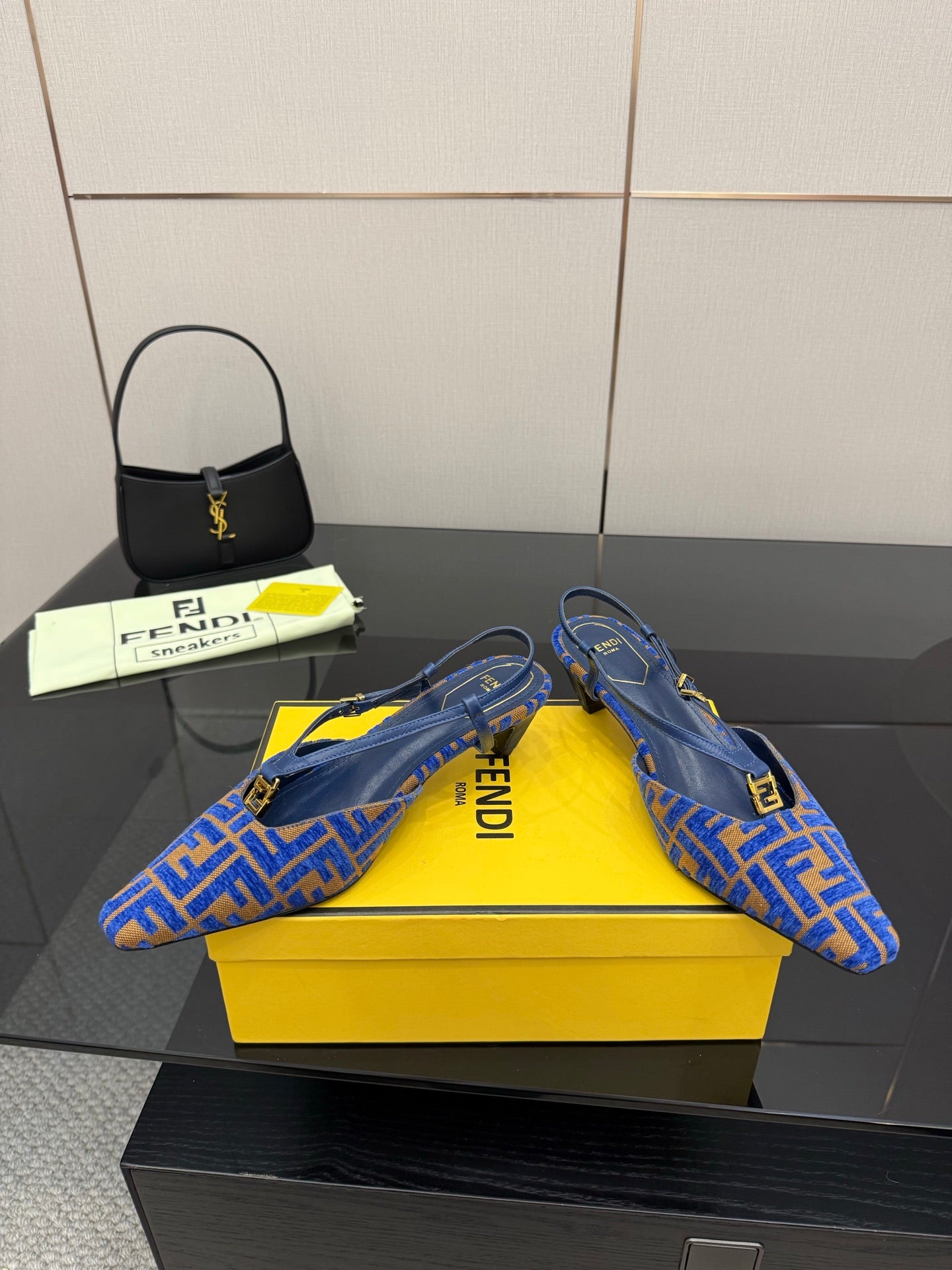 Luxury Shoes Fendi Ladies