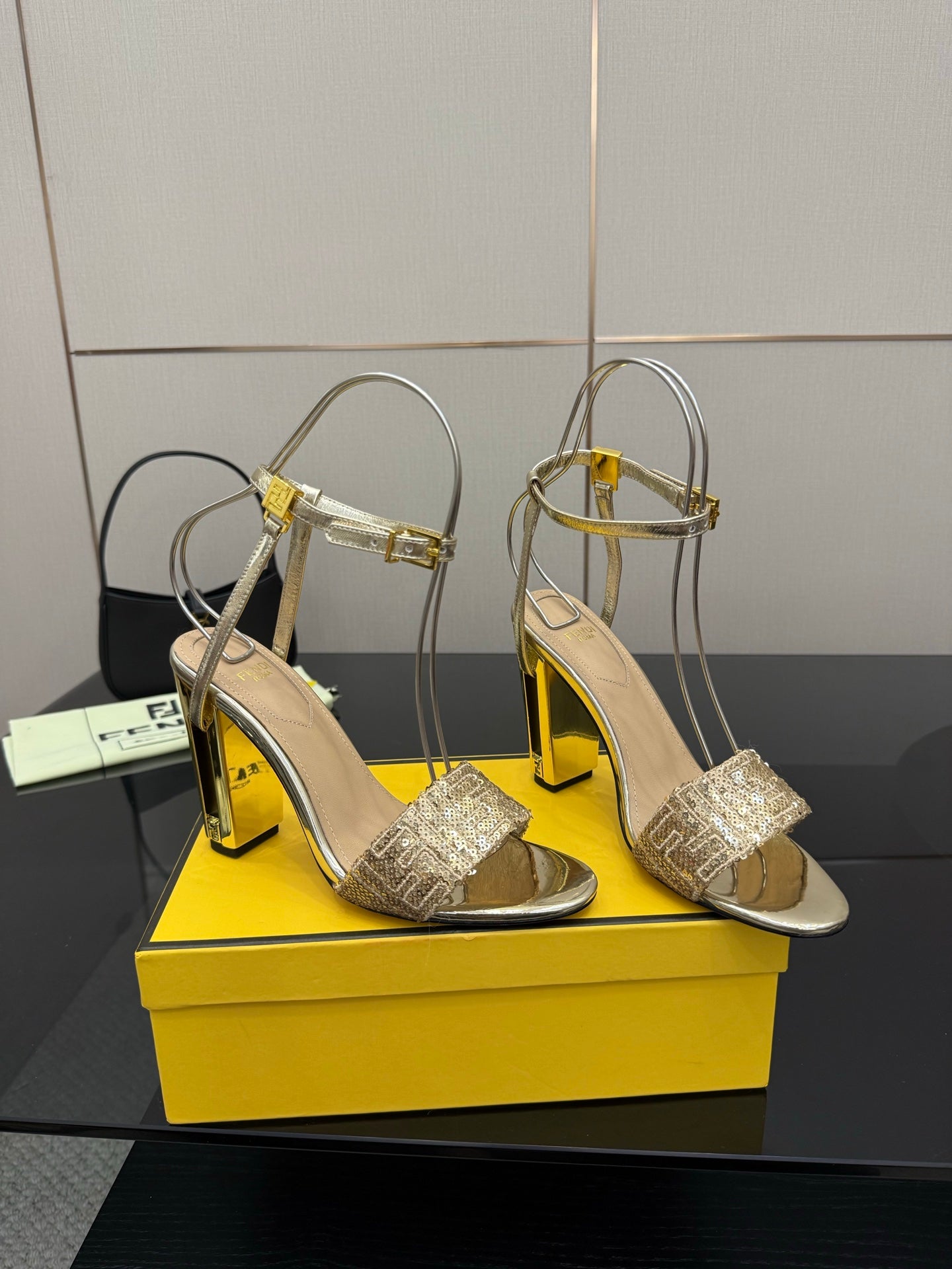 Luxury Shoes Fendi Ladies