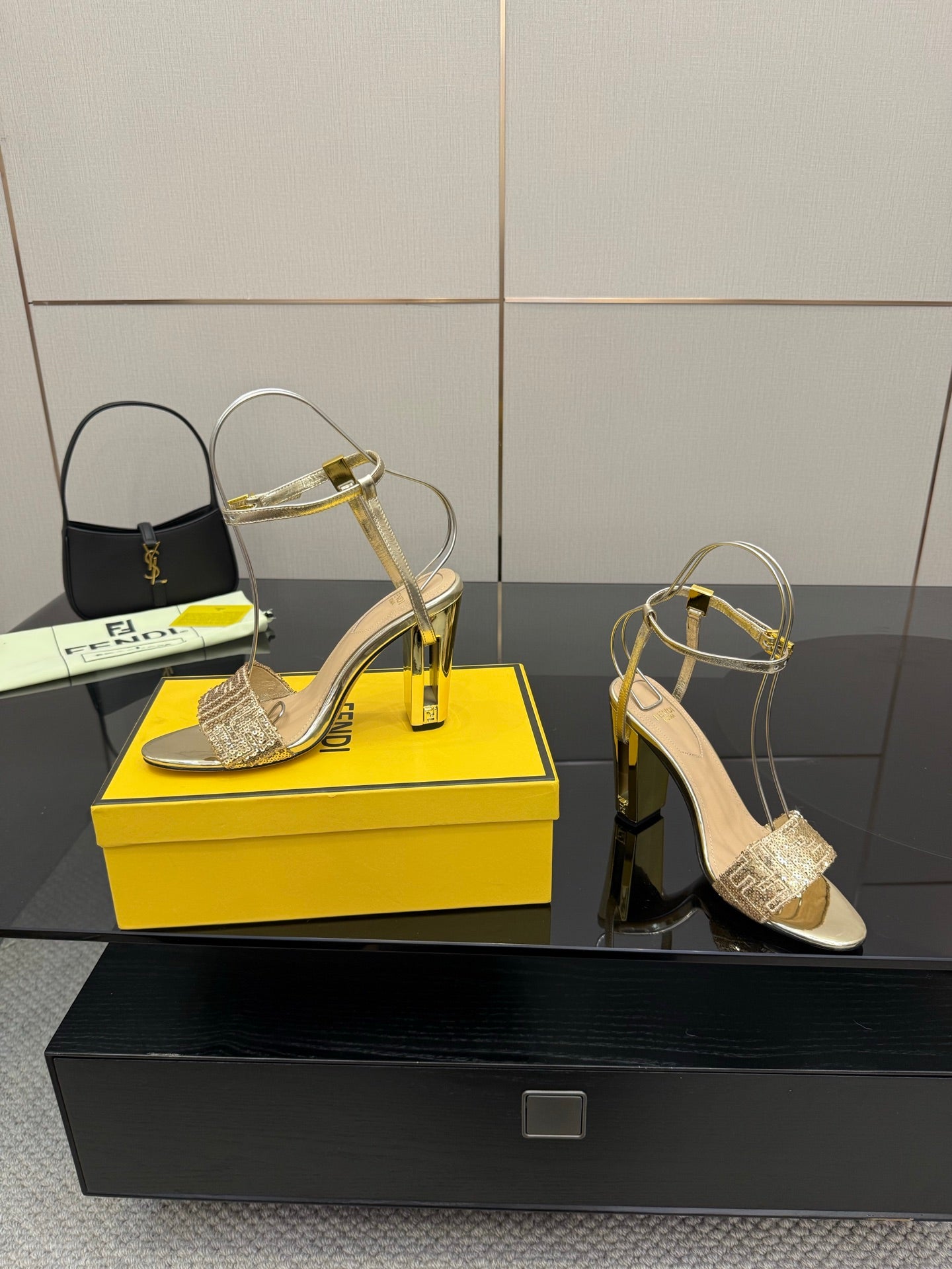 Luxury Shoes Fendi Ladies
