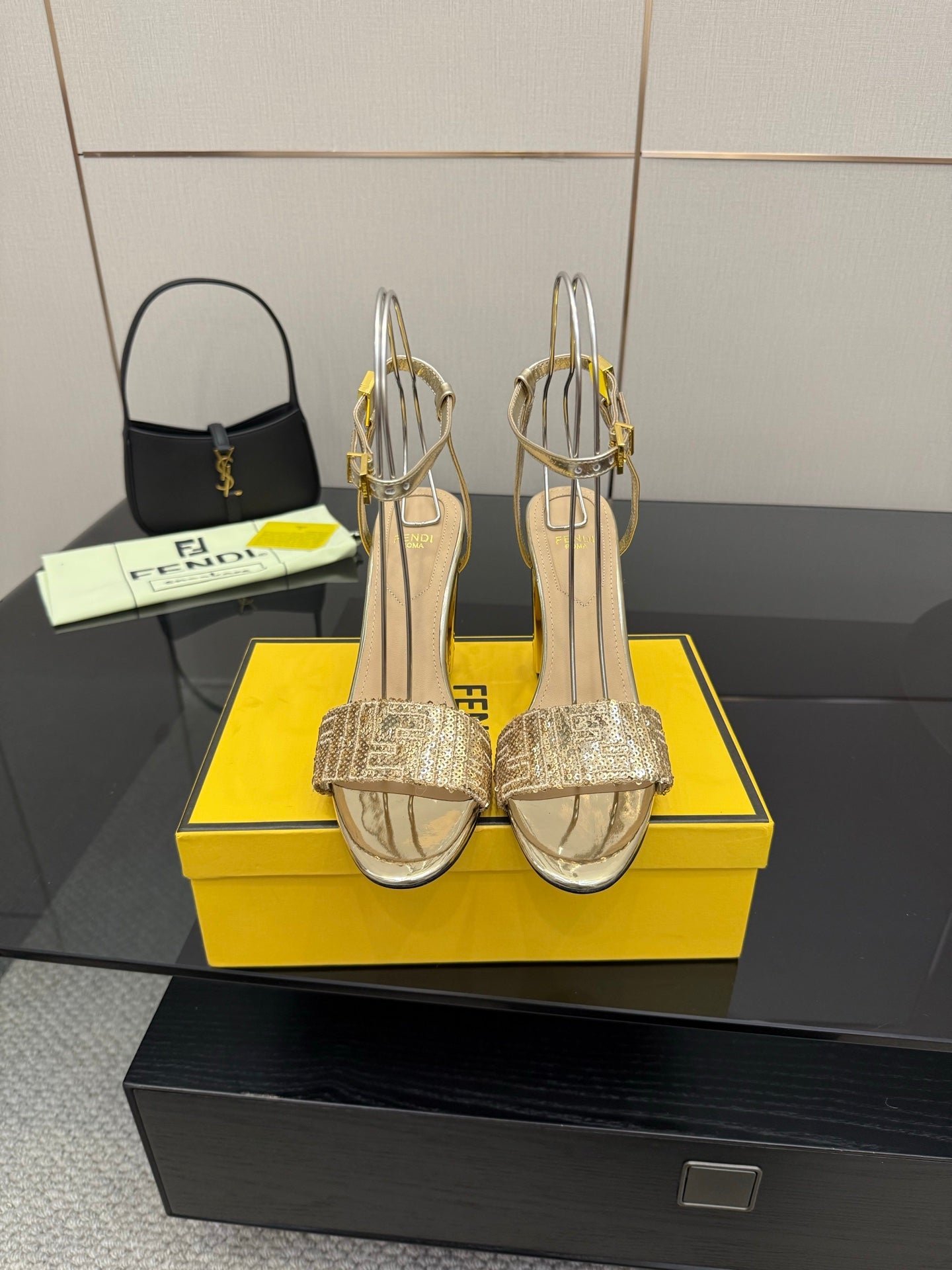 Luxury Shoes Fendi Ladies