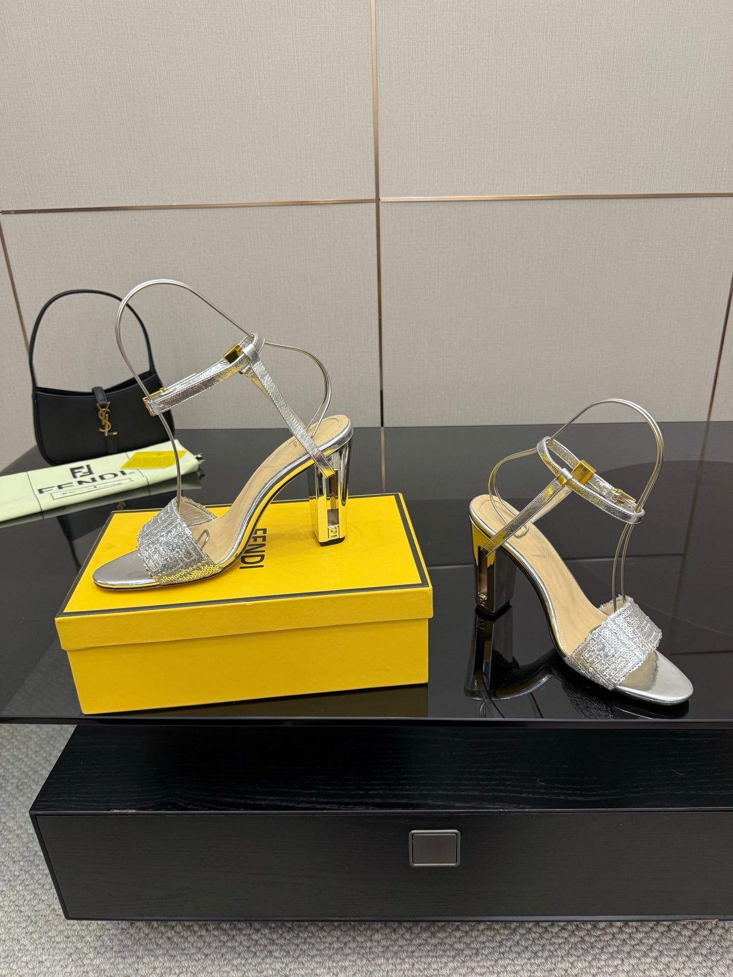 Luxury Shoes Fendi Ladies