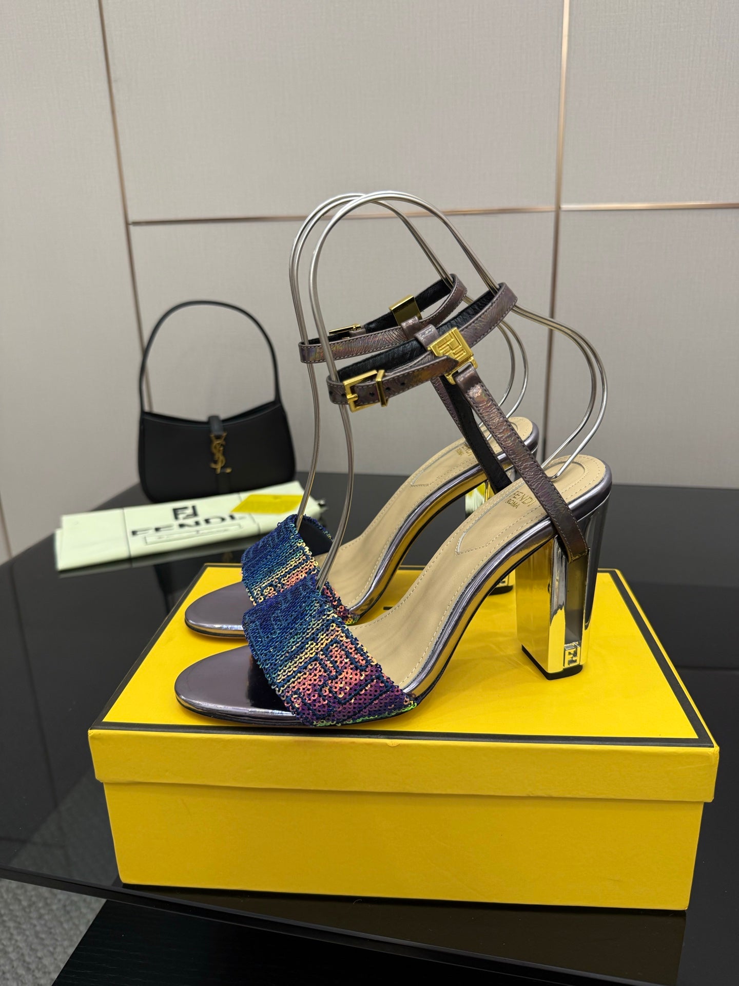 Luxury Shoes Fendi Ladies