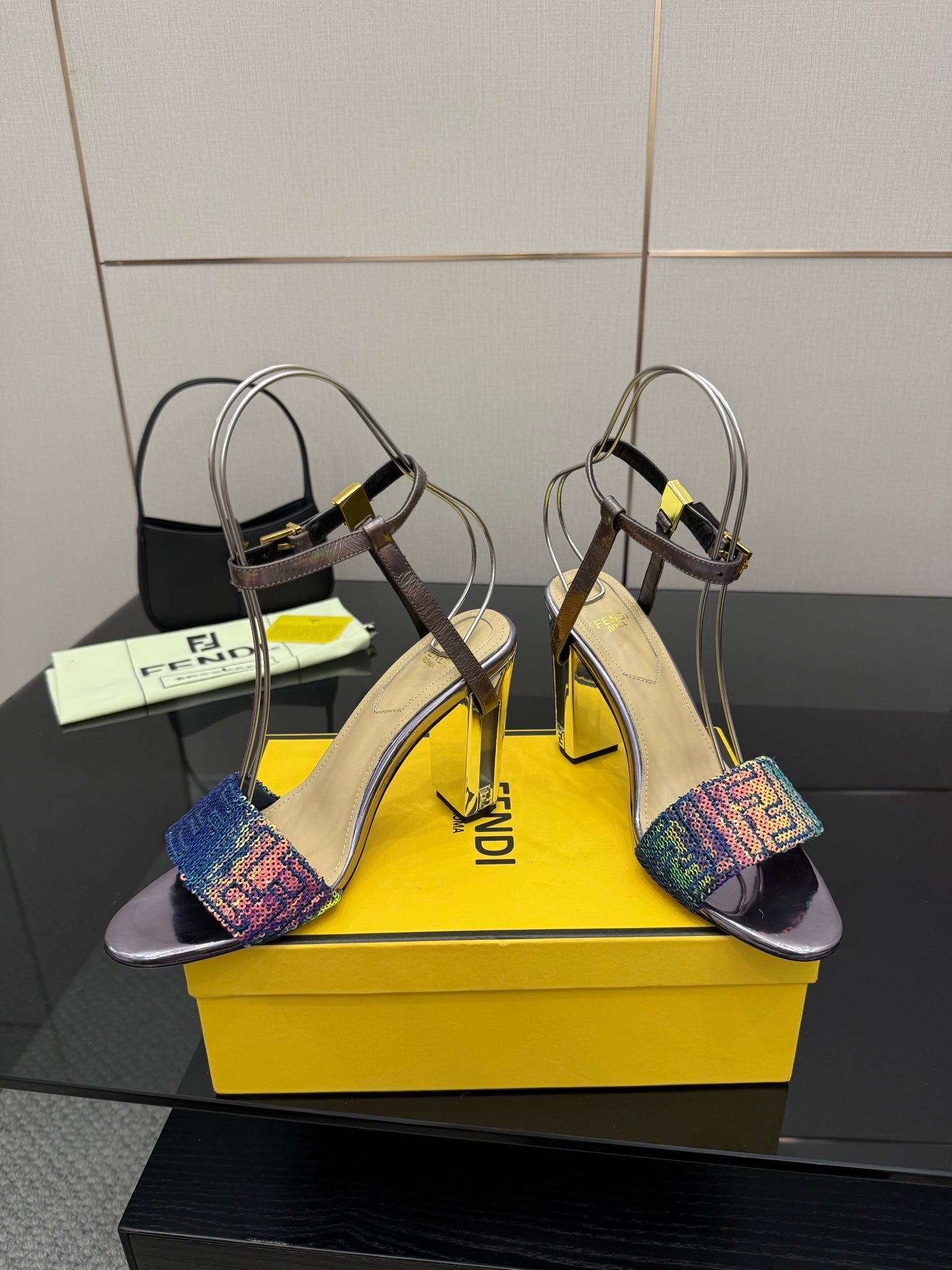 Luxury Shoes Fendi Ladies