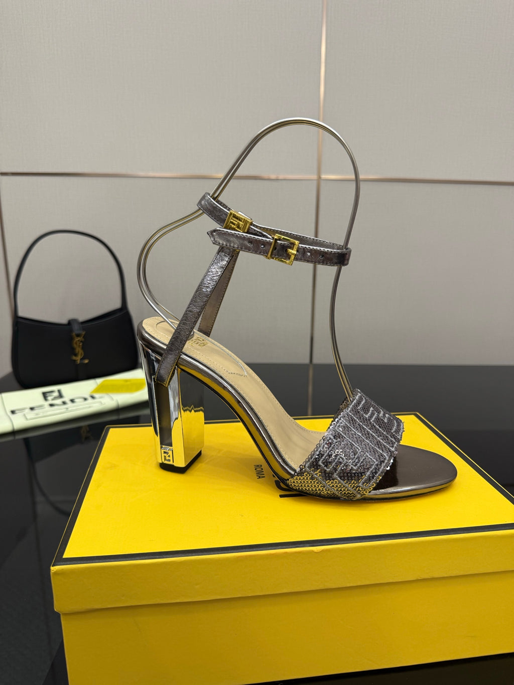 Luxury Shoes Fendi Ladies