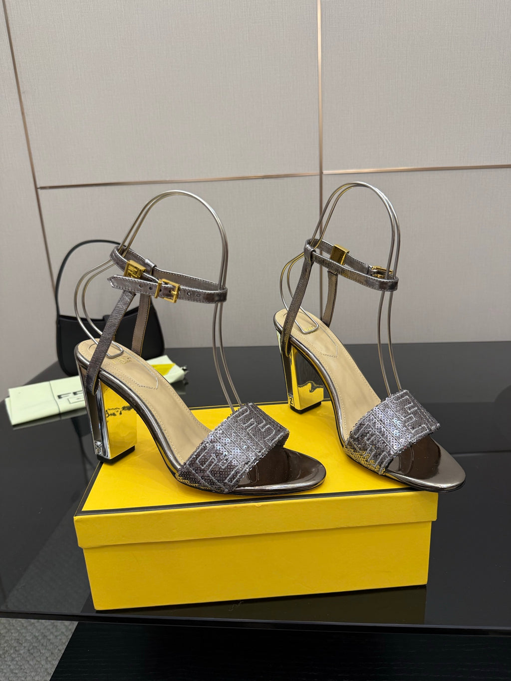Luxury Shoes Fendi Ladies