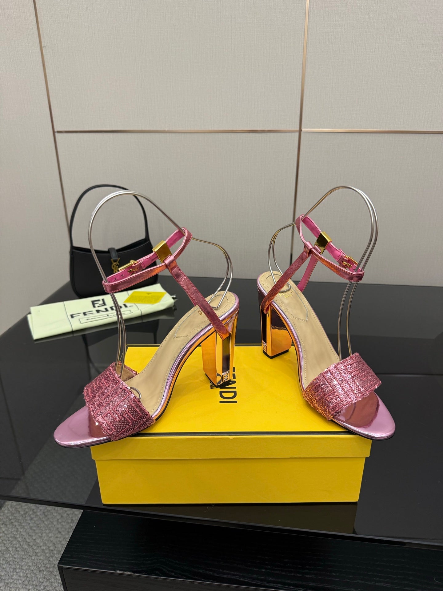 Luxury Shoes Fendi Ladies