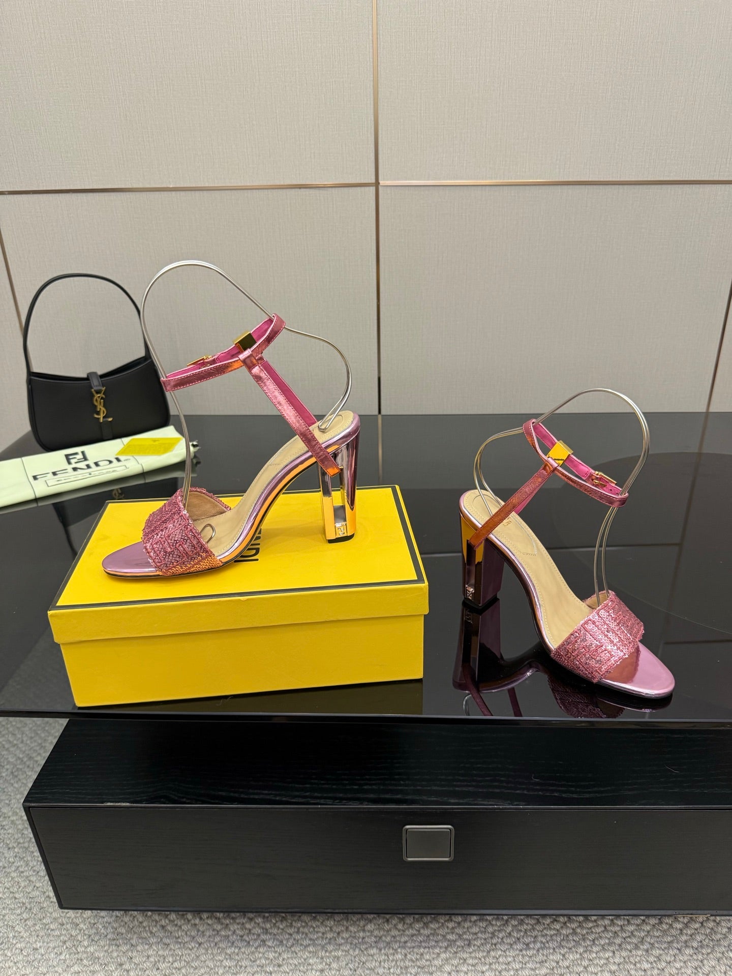 Luxury Shoes Fendi Ladies
