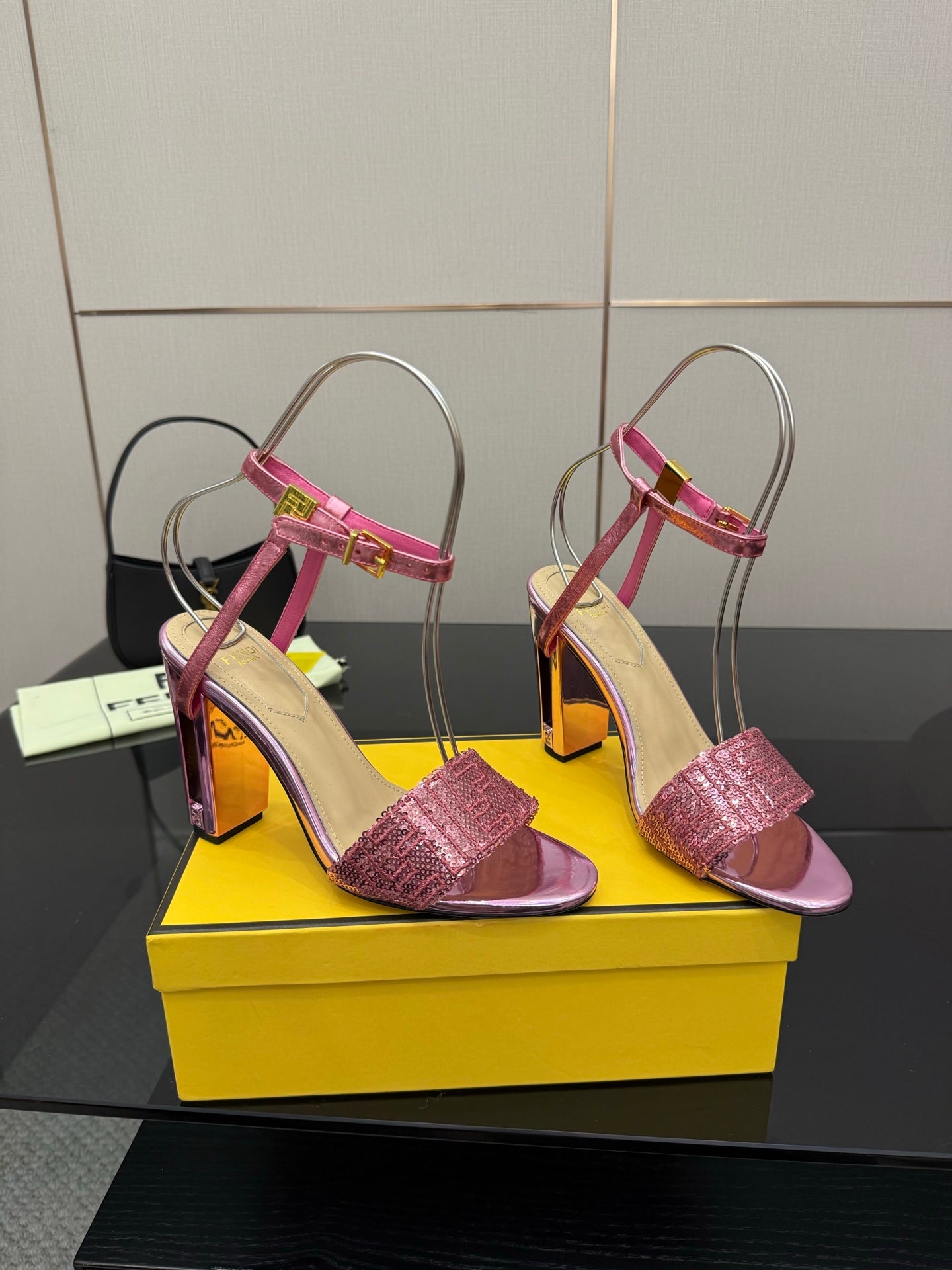 Luxury Shoes Fendi Ladies