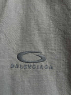 BALENCIAGA logo embroidery on light gray fabric