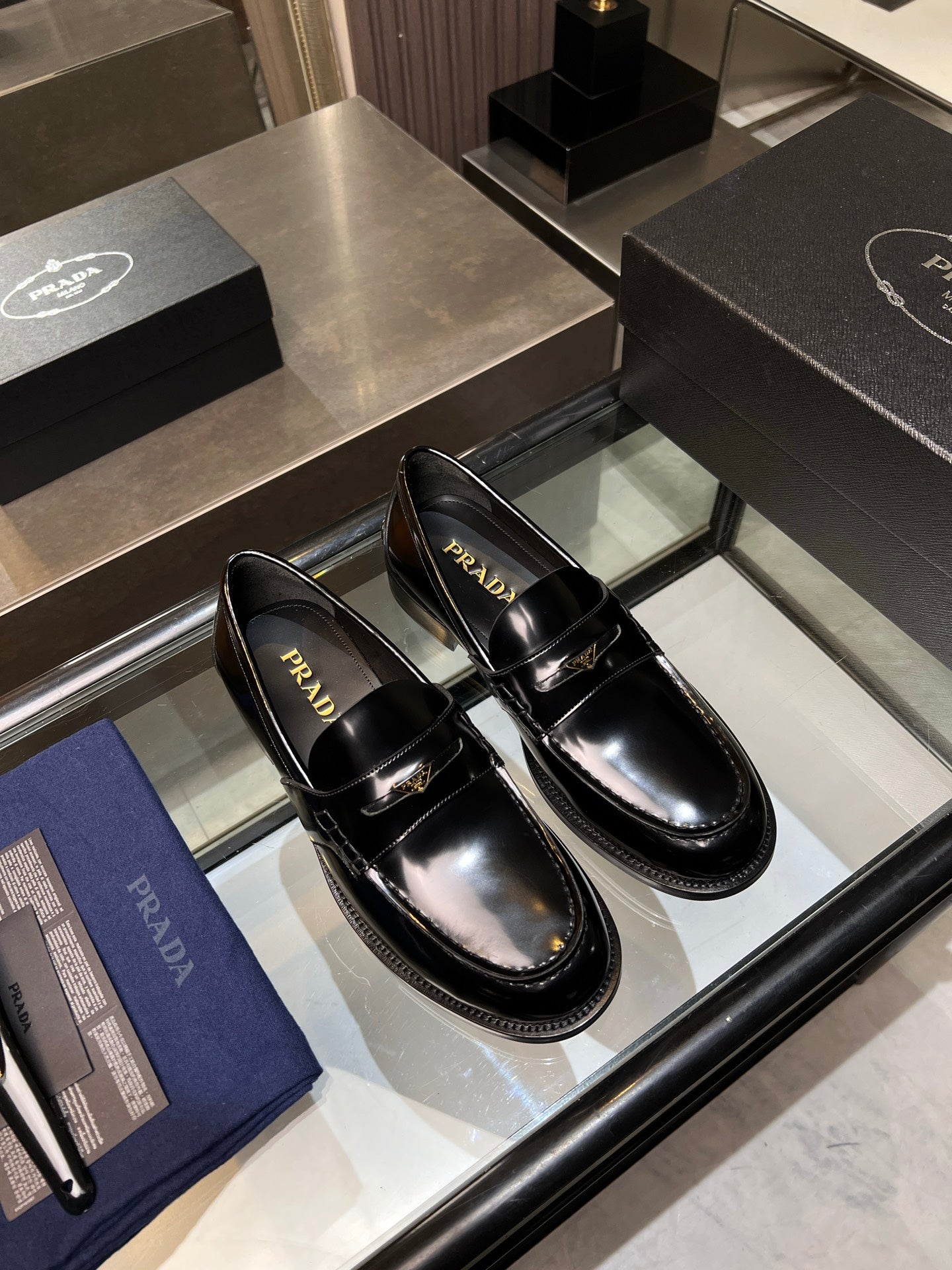 Luxury Shoes Prada Unisex