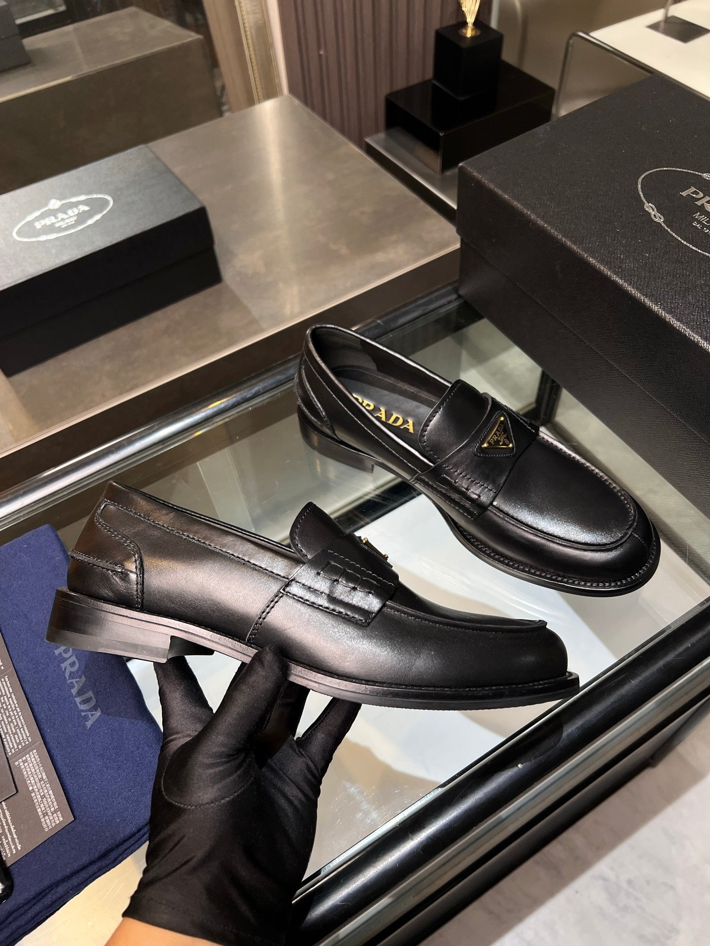 Luxury Shoes Prada Unisex