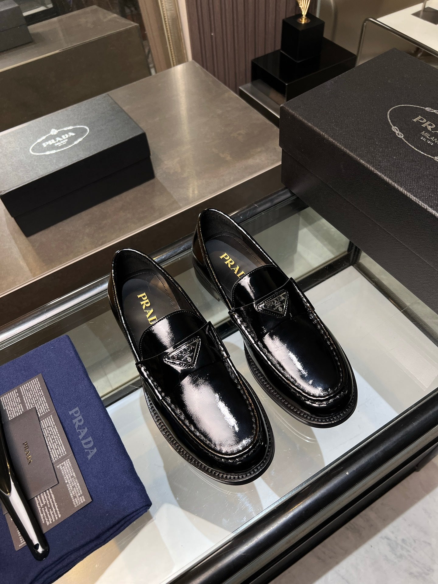 Luxury Shoes Prada Unisex