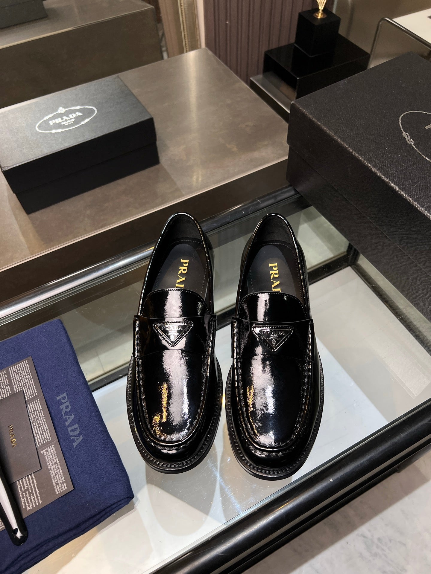 Luxury Shoes Prada Unisex
