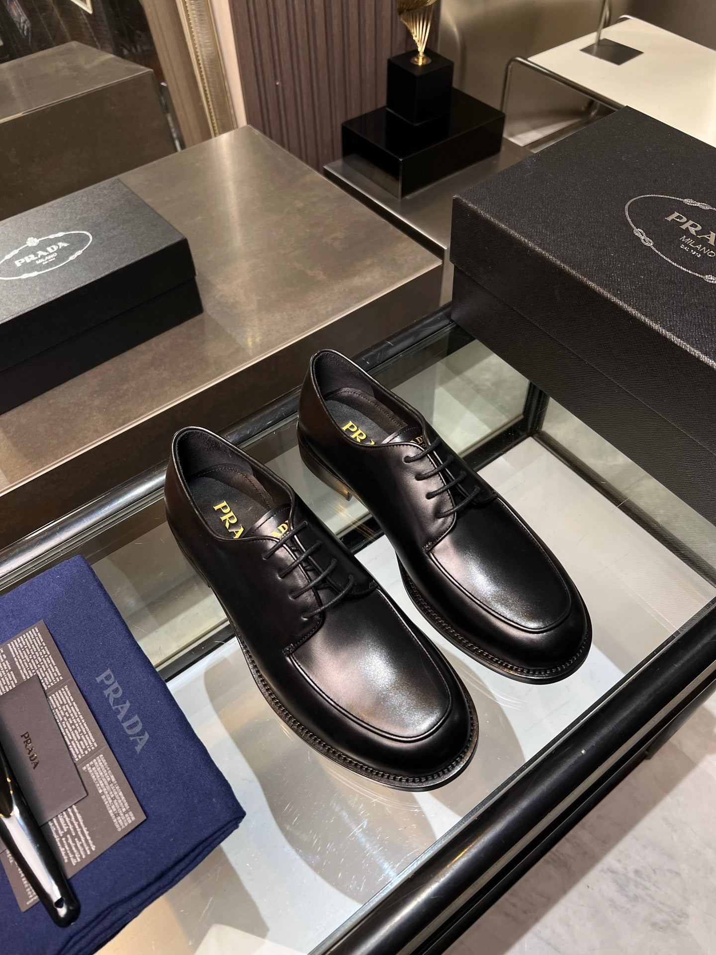 Luxury Shoes Prada Unisex