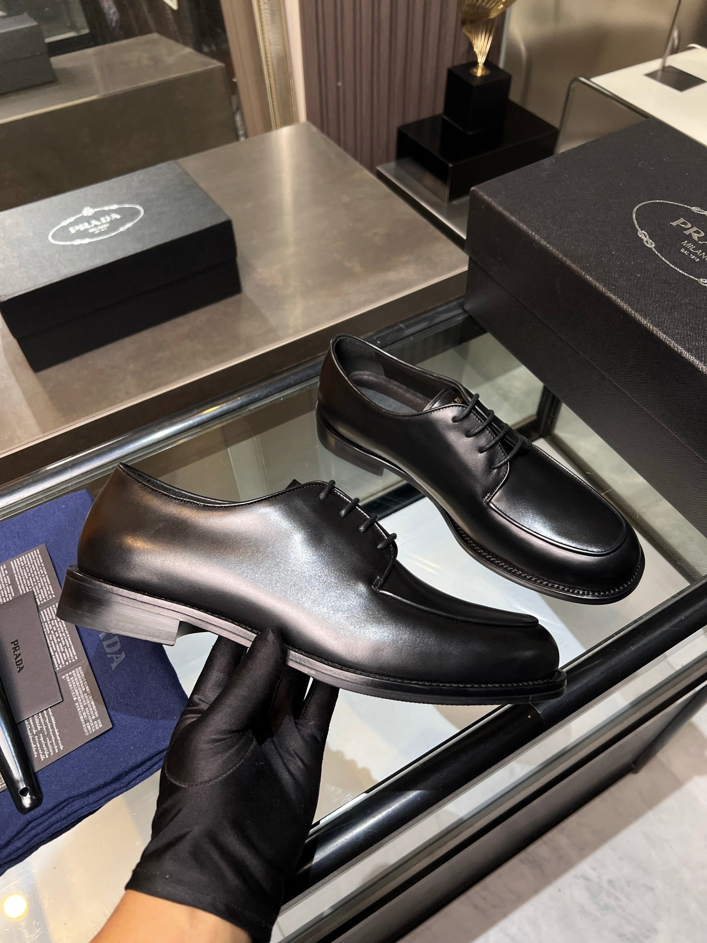 Luxury Shoes Prada Unisex