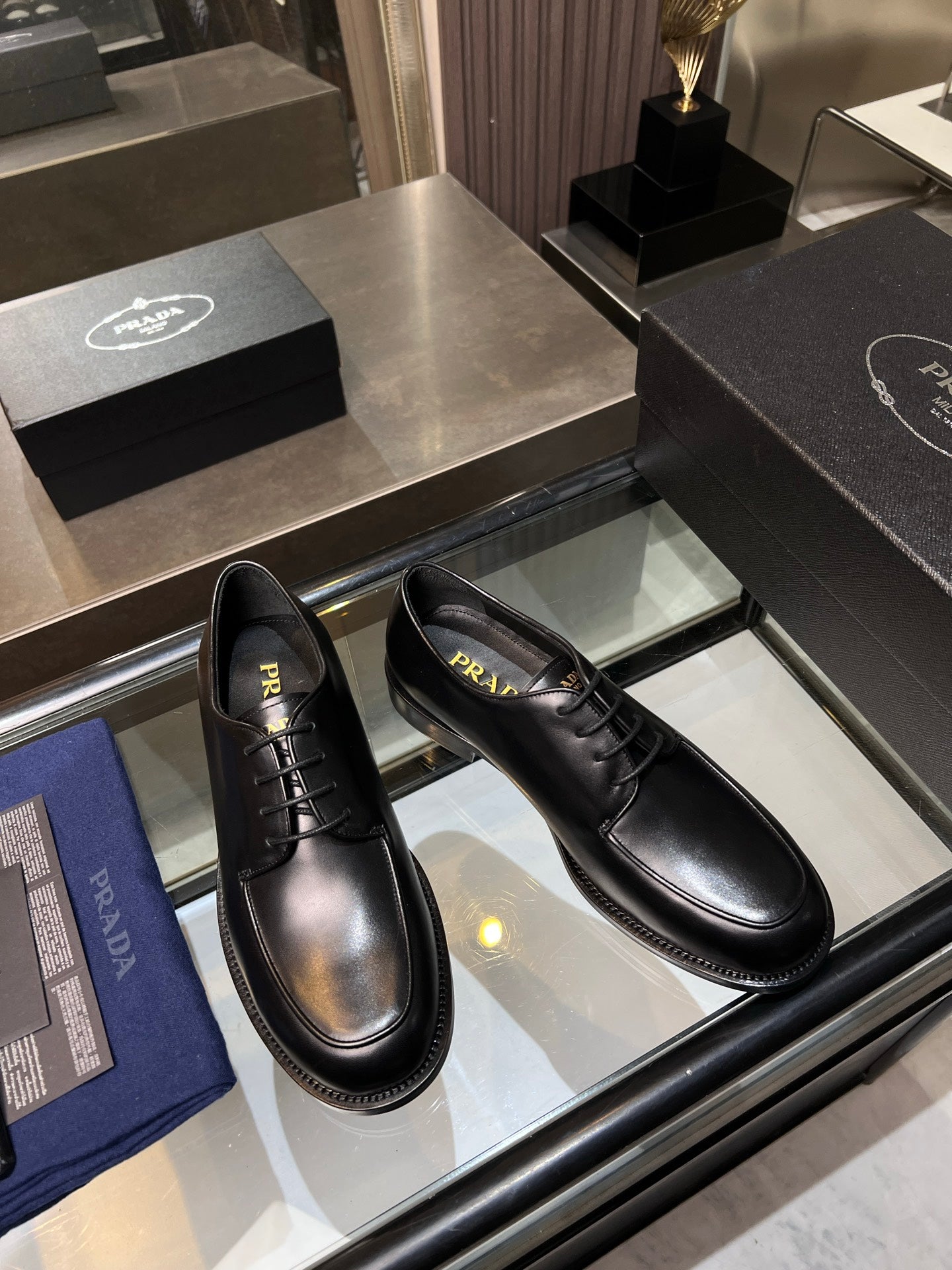 Luxury Shoes Prada Unisex