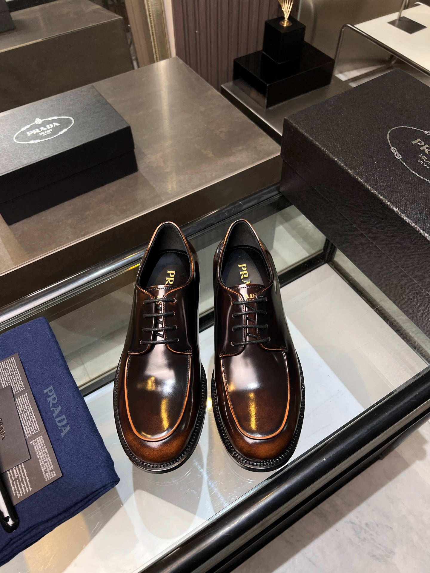 Luxury Shoes Prada Unisex