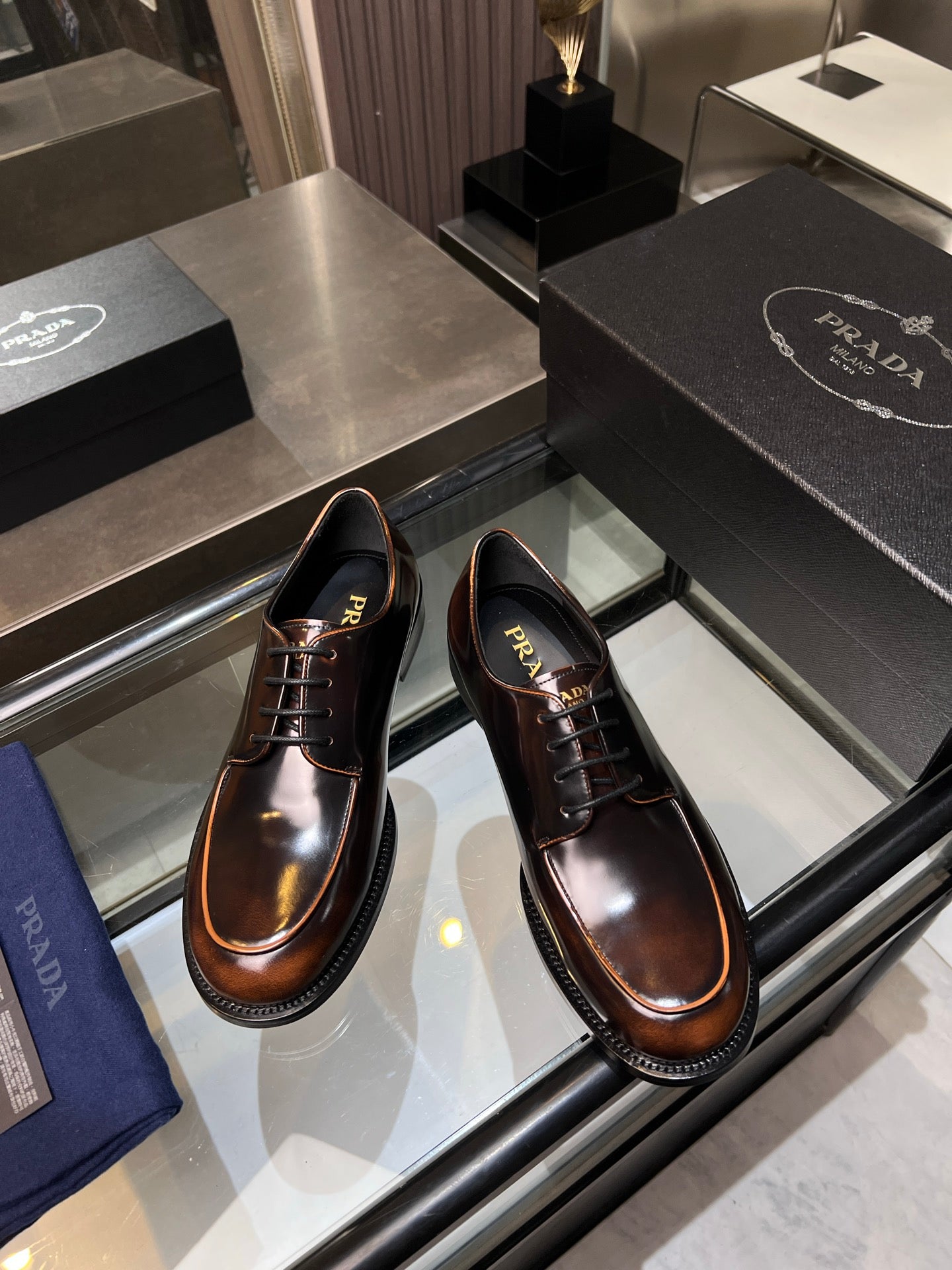 Luxury Shoes Prada Unisex