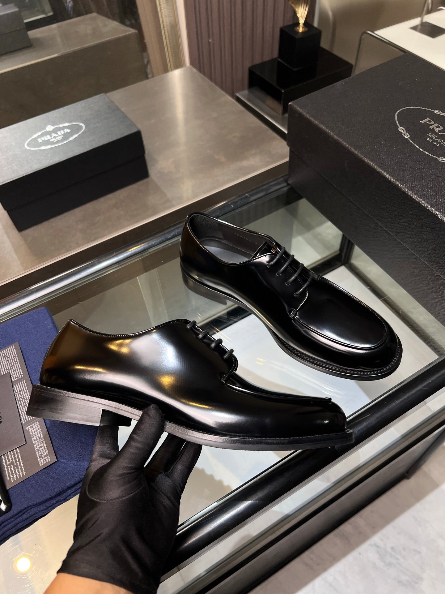 Luxury Shoes Prada Unisex
