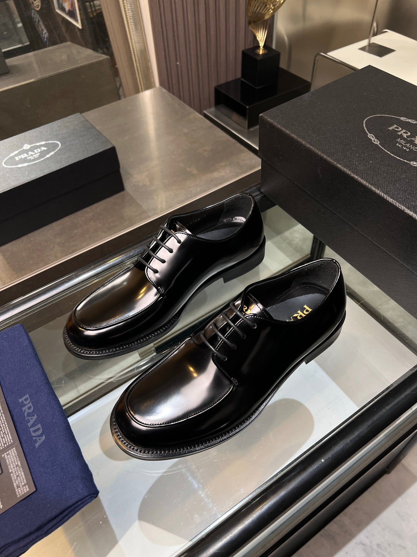 Luxury Shoes Prada Unisex