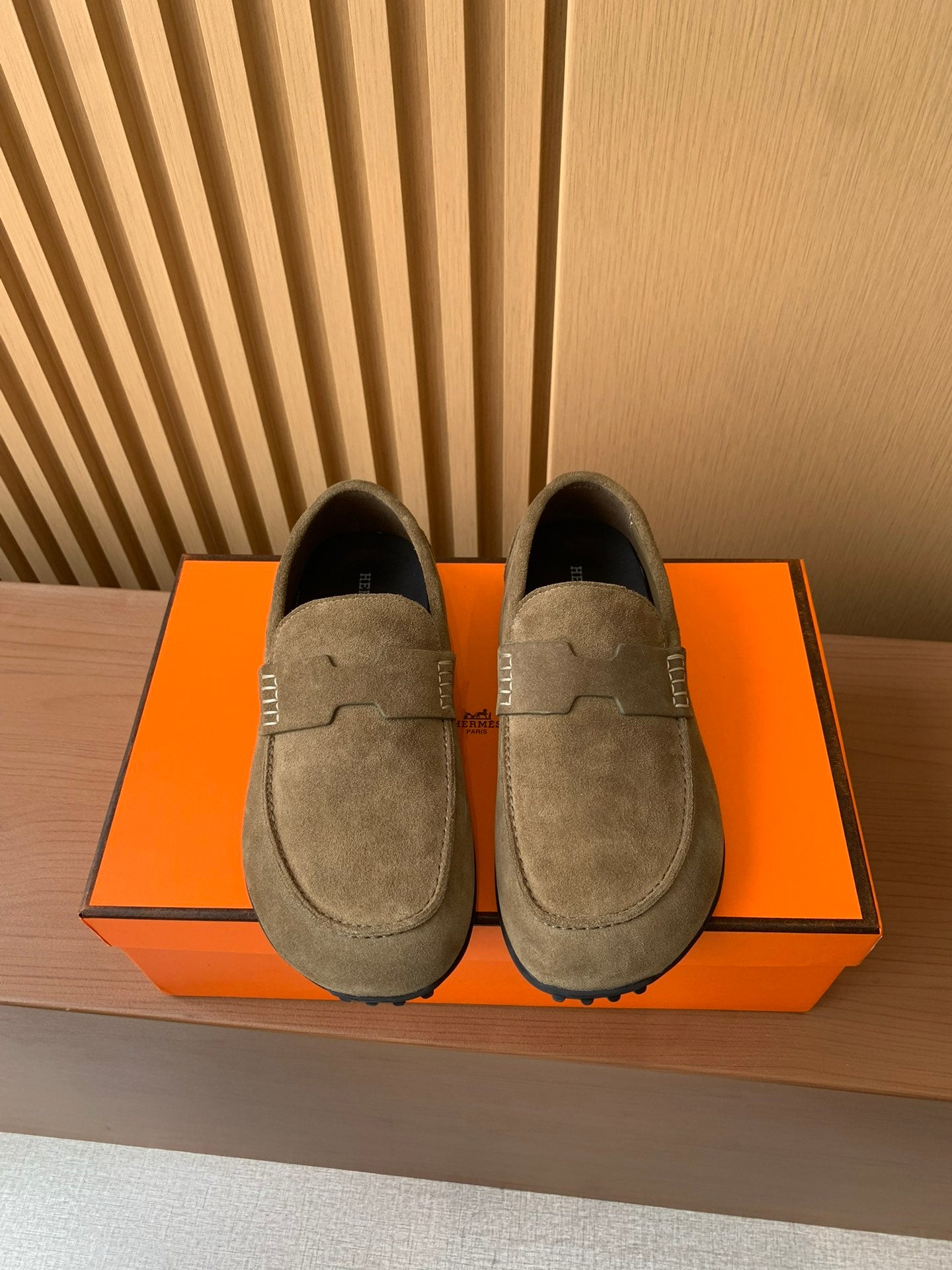 Luxury Shoes Hermes Unisex