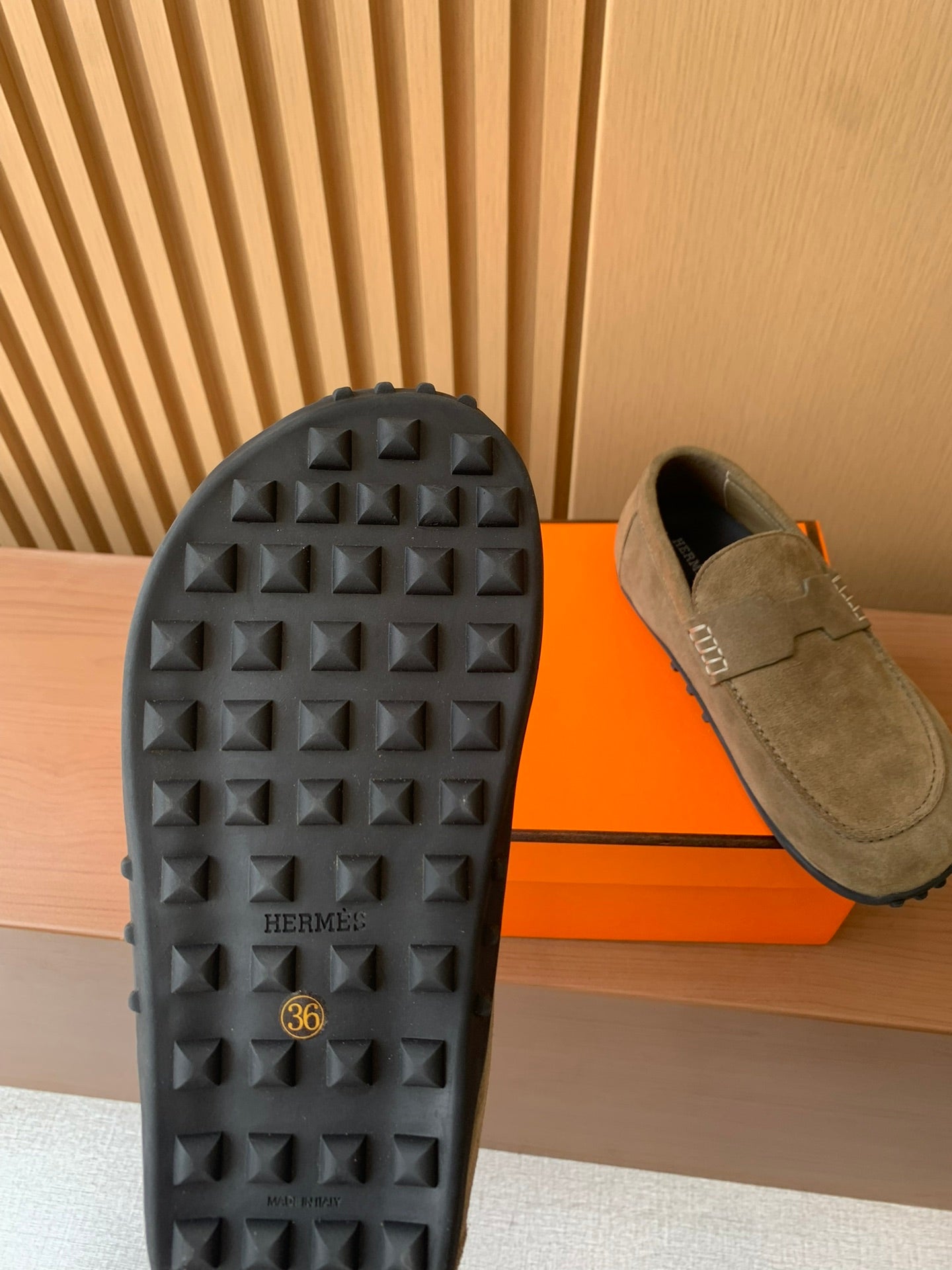 Luxury Shoes Hermes Unisex