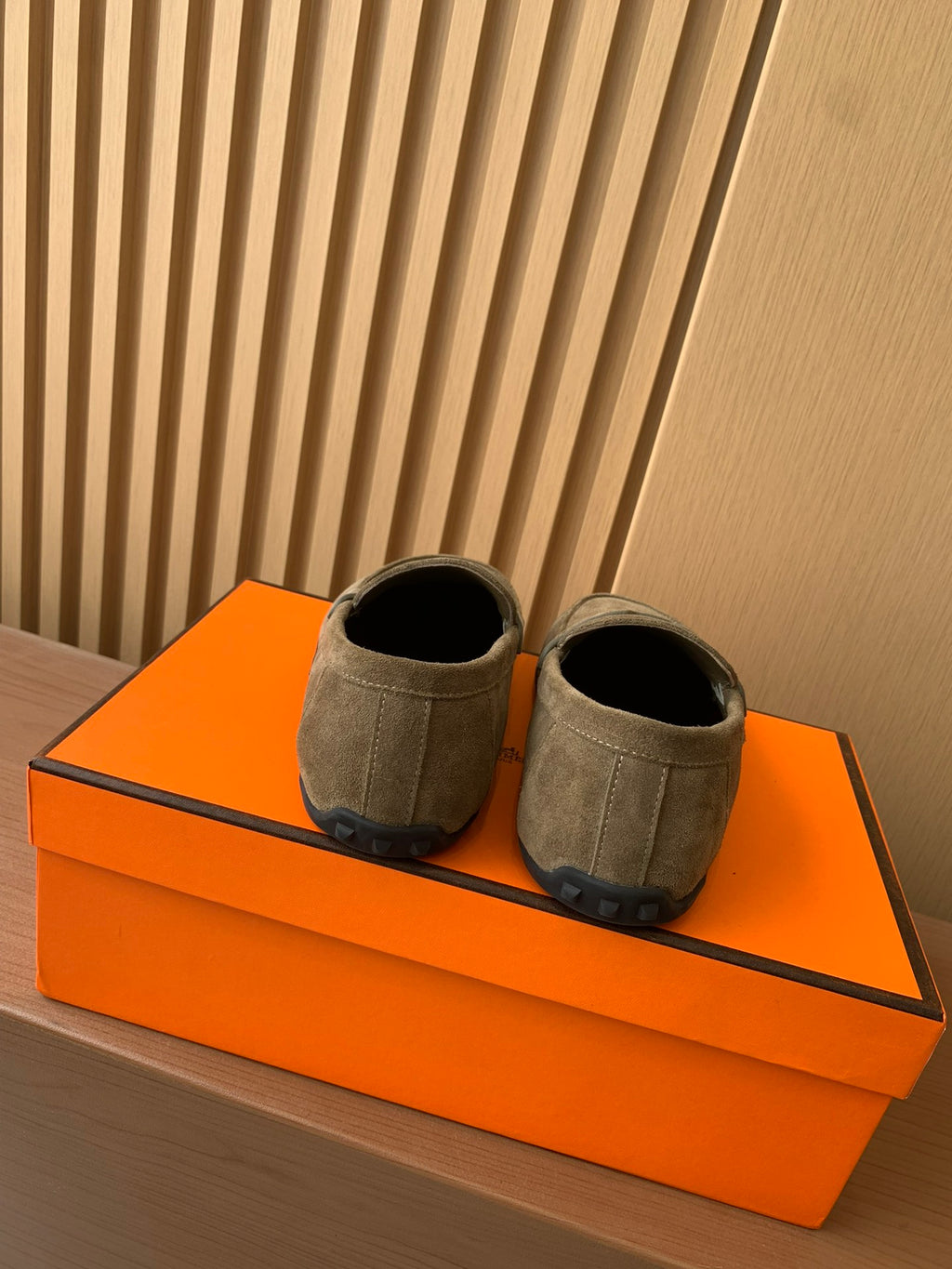 Luxury Shoes Hermes Unisex