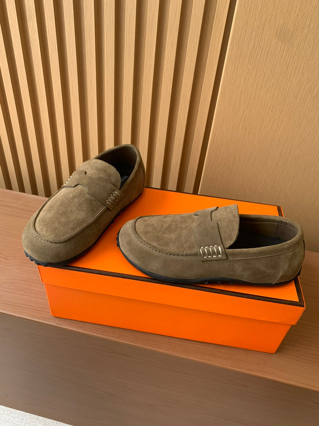 Luxury Shoes Hermes Unisex