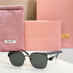 Square sunglasses with black frame and dark gray gradient lenses.