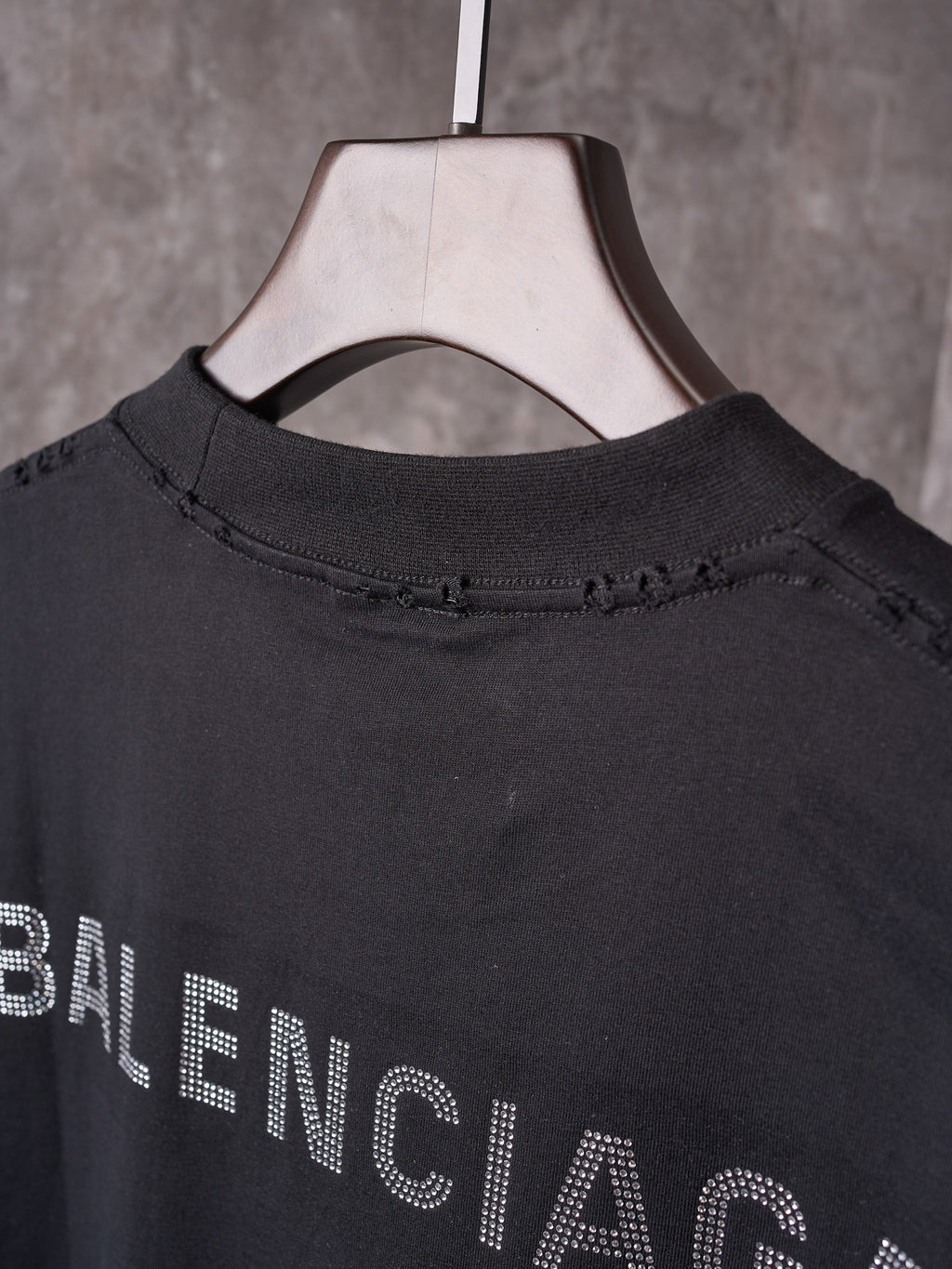 Balenciaga black crew-neck T-shirt collar with BALENCIAGA dotted lettering