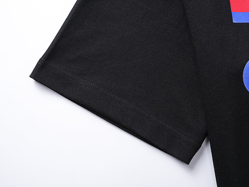 Black short-sleeve T-shirt with visible hem and side seam