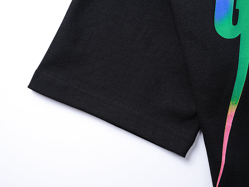 Black short-sleeve T-shirt with stitched hem and partial Gucci logo