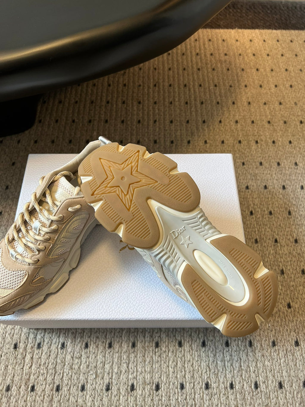 Dior unisex sneaker outsole and upper, star motif sole with beige traction