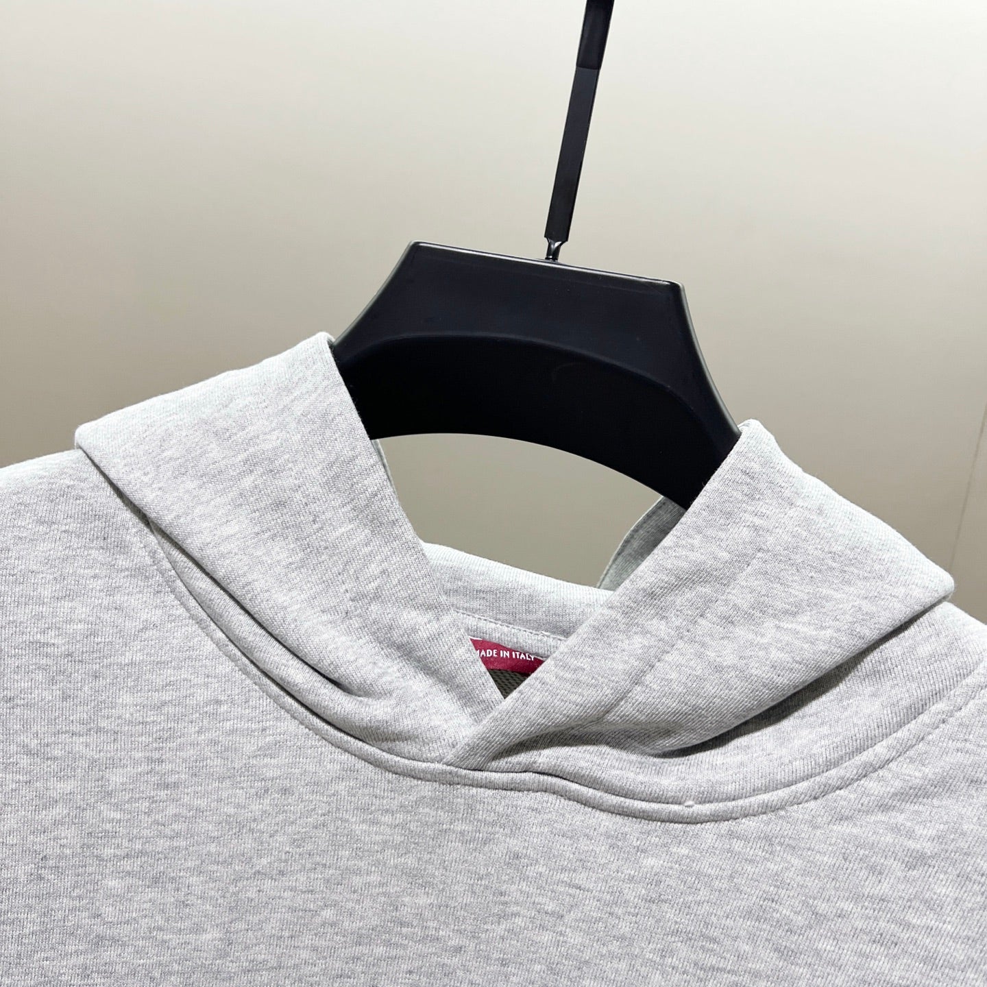 Gucci long-sleeve hoodie hood with drawstring, heather gray ribbed trim