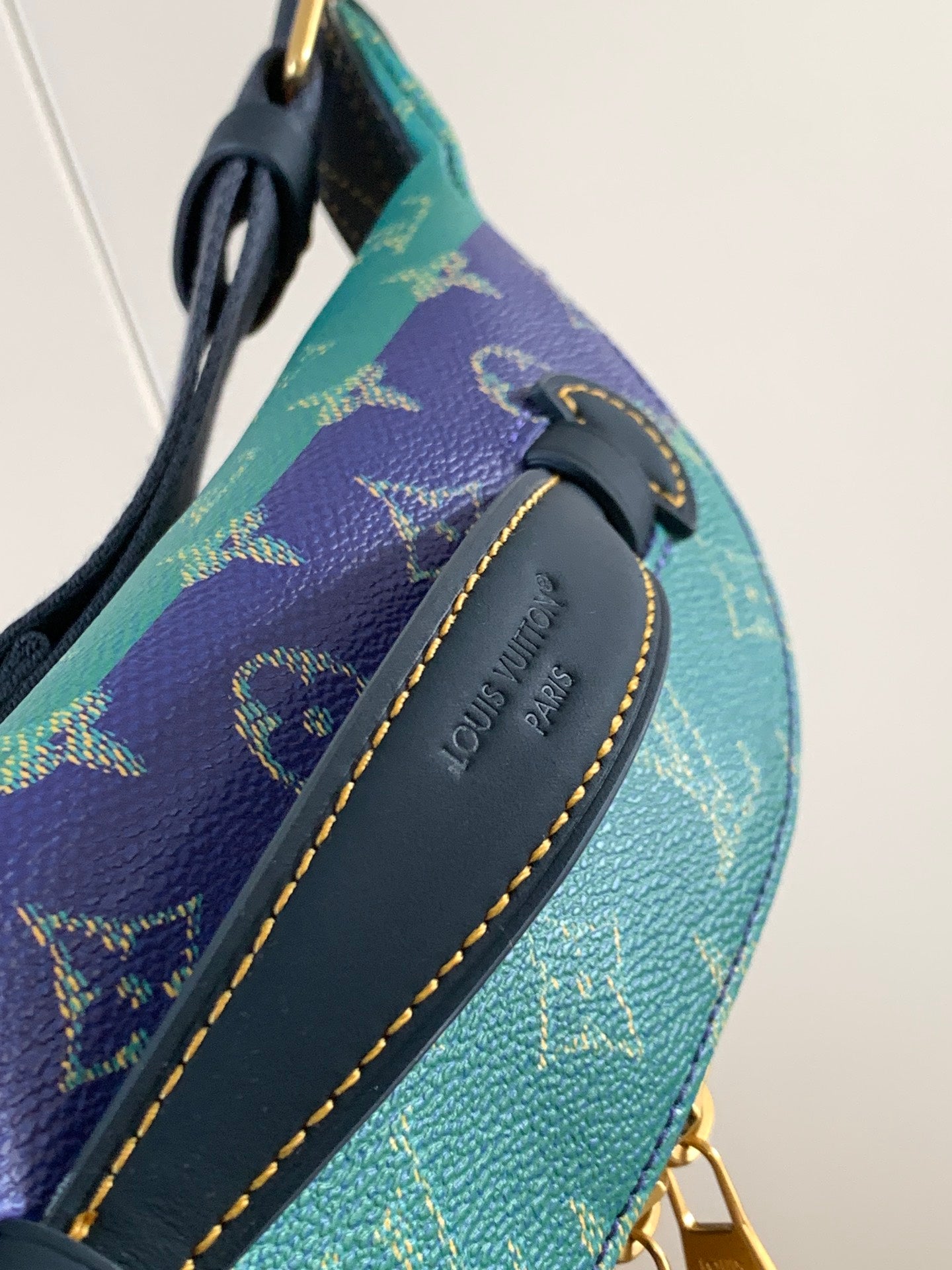 Bags Men Louis Vuitton