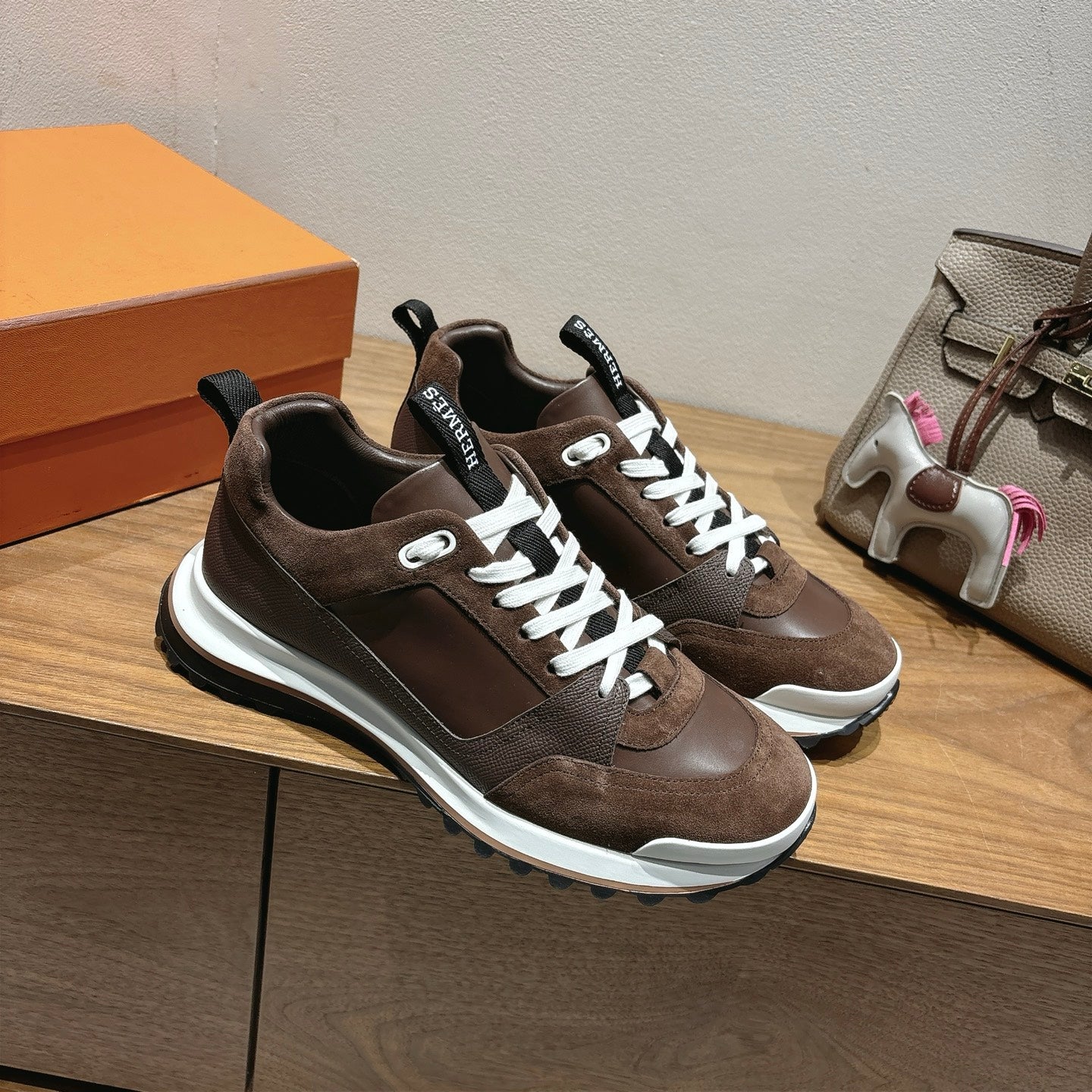 Luxury Shoes Hermes Unisex