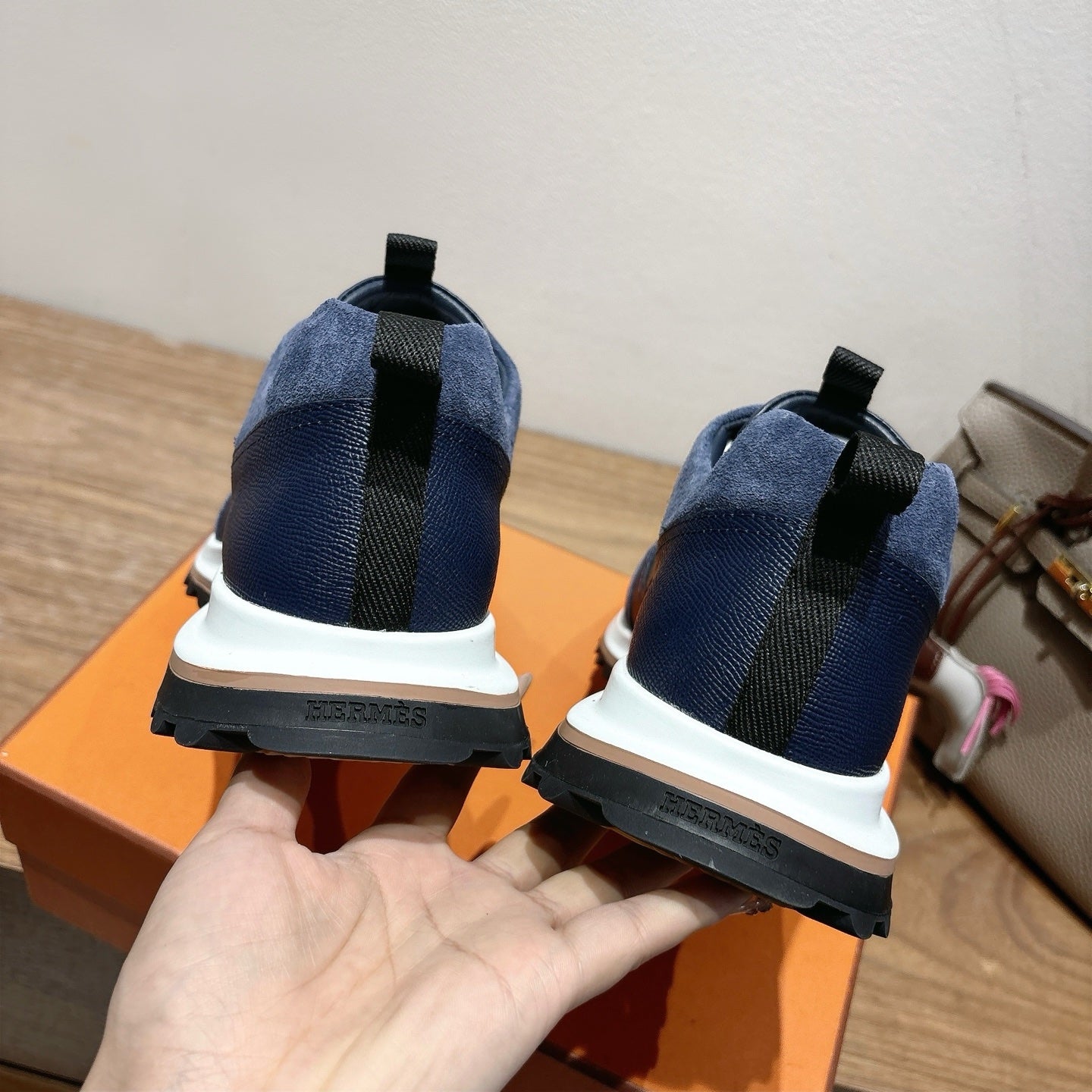 Luxury Shoes Hermes Unisex