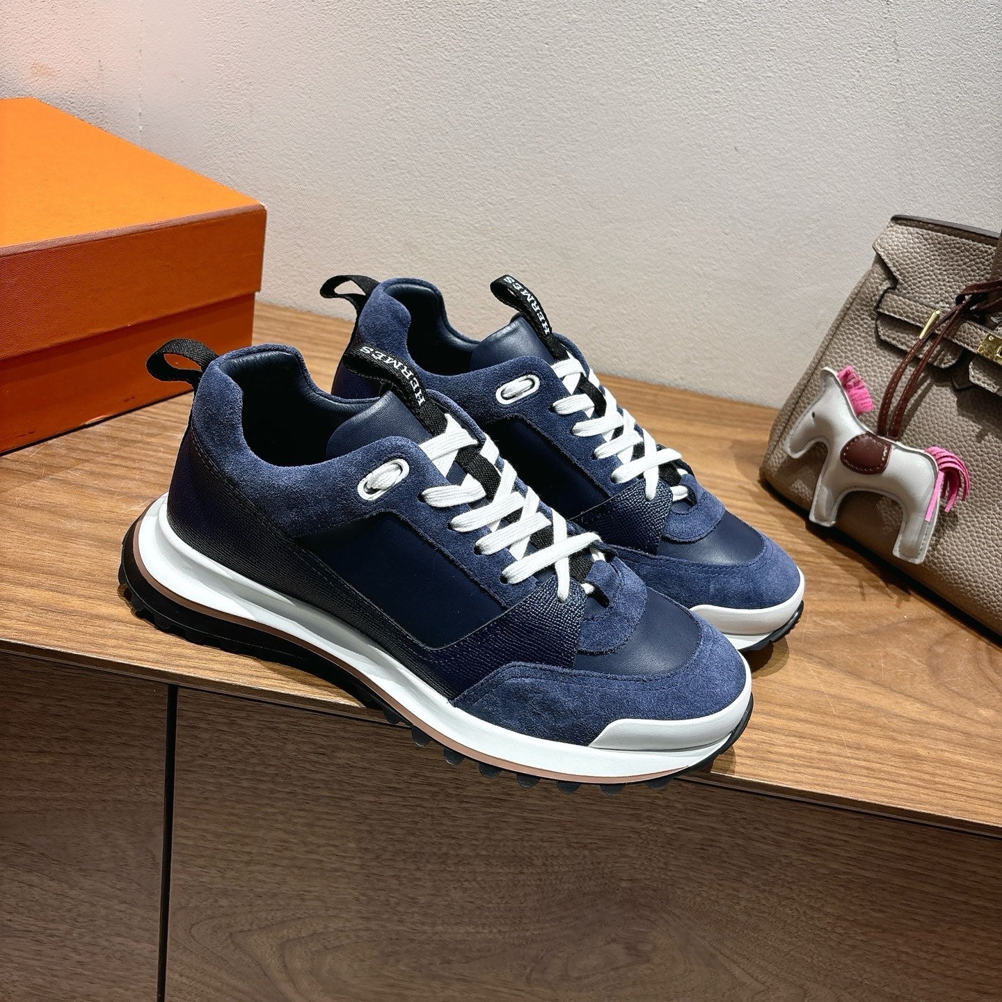 Luxury Shoes Hermes Unisex