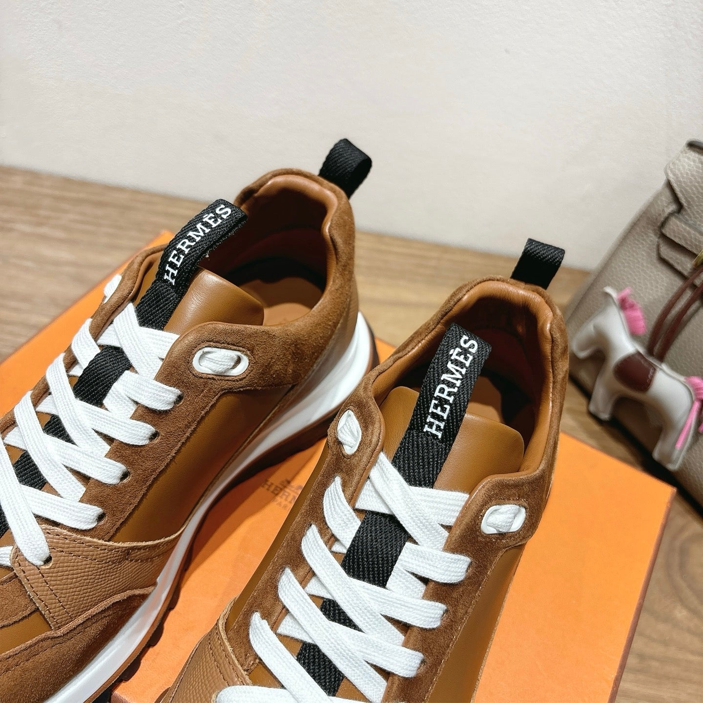 Luxury Shoes Hermes Unisex