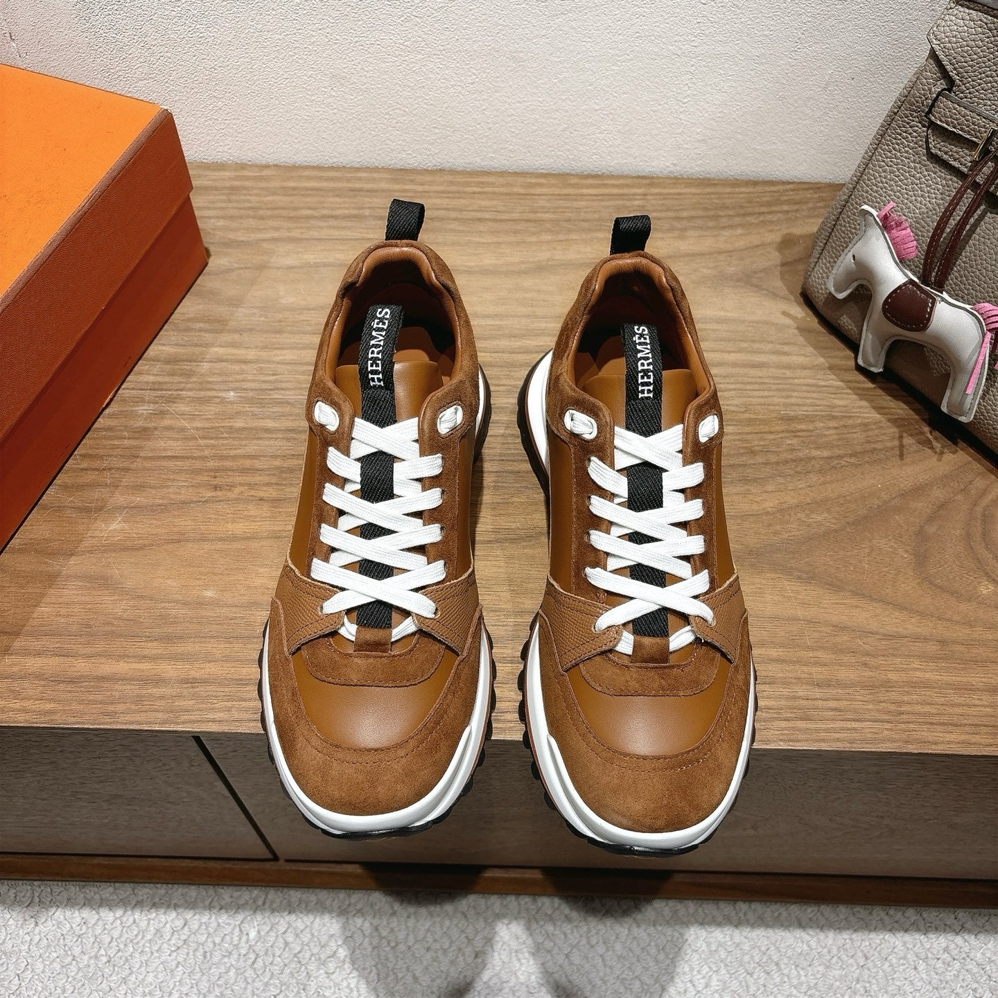 Luxury Shoes Hermes Unisex
