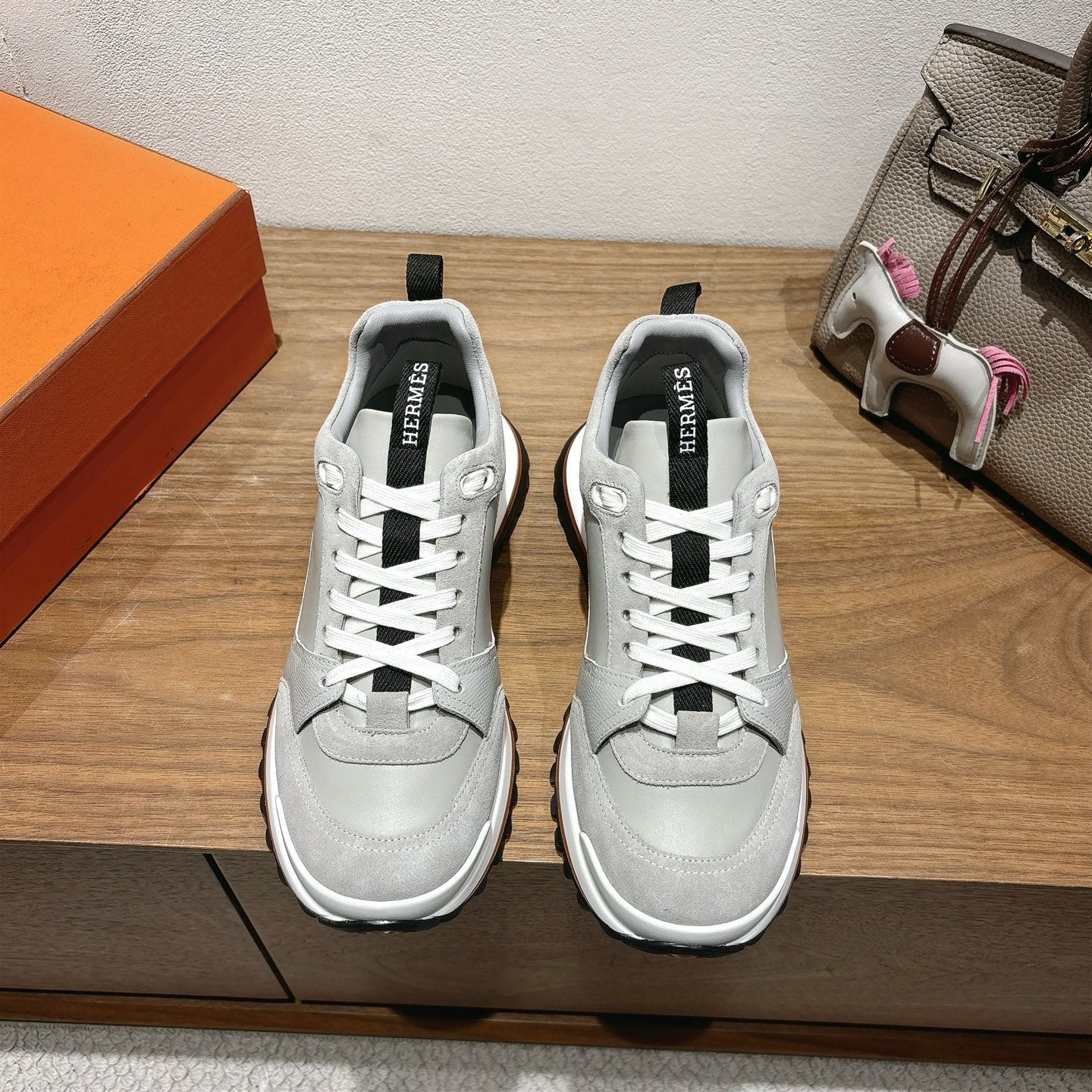 Luxury Shoes Hermes Unisex