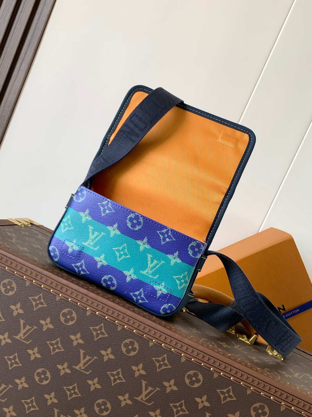 Bags Men Louis Vuitton